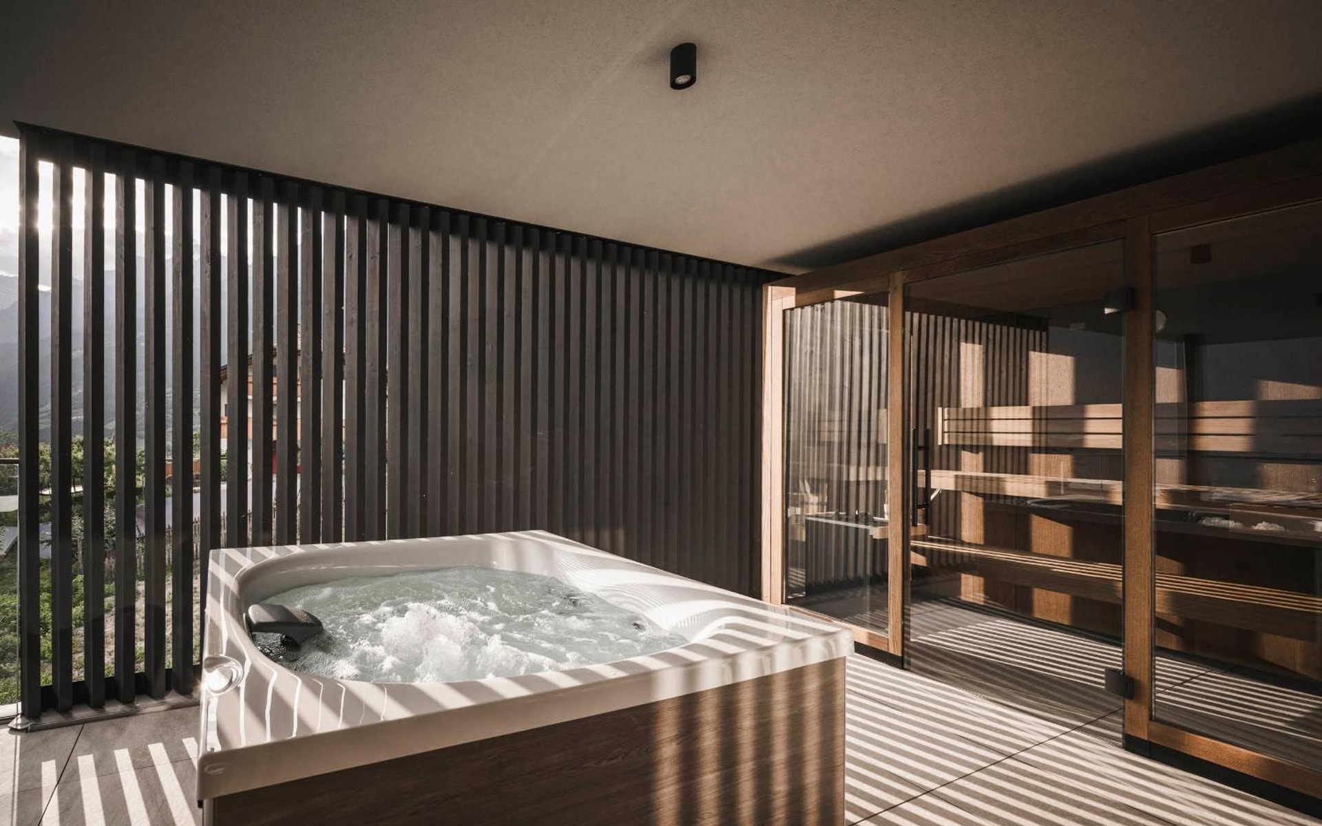 SomVita Suites