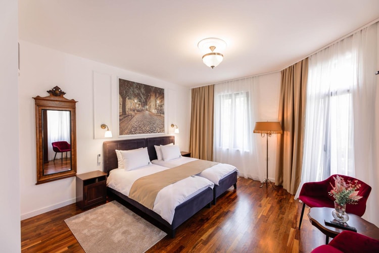 hotel image 0