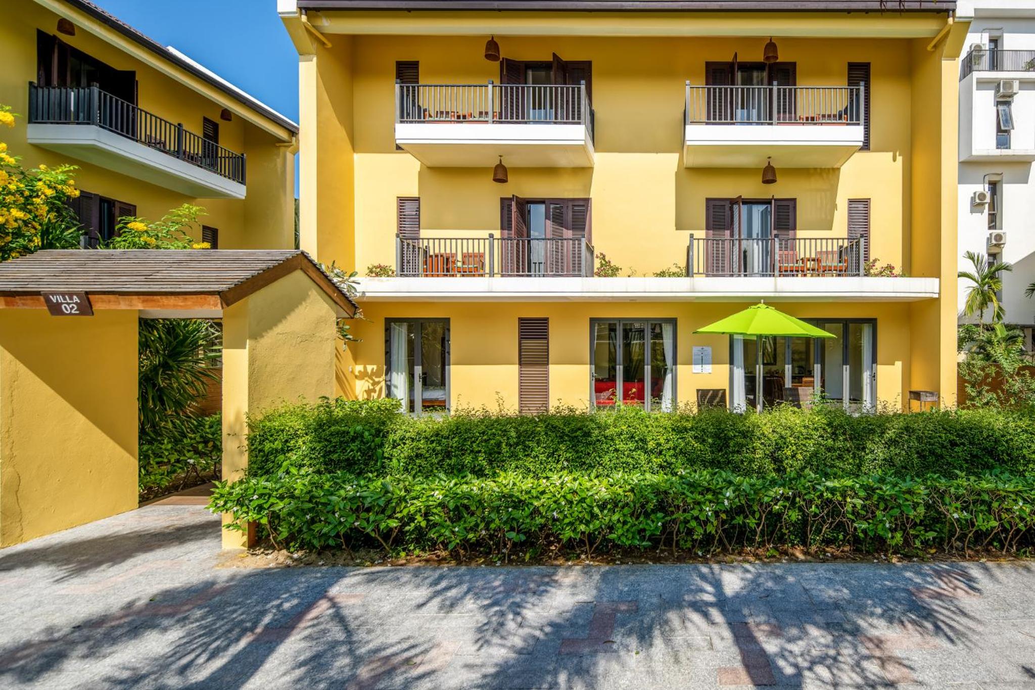 Hoa Co Villa - Garden & Poolview