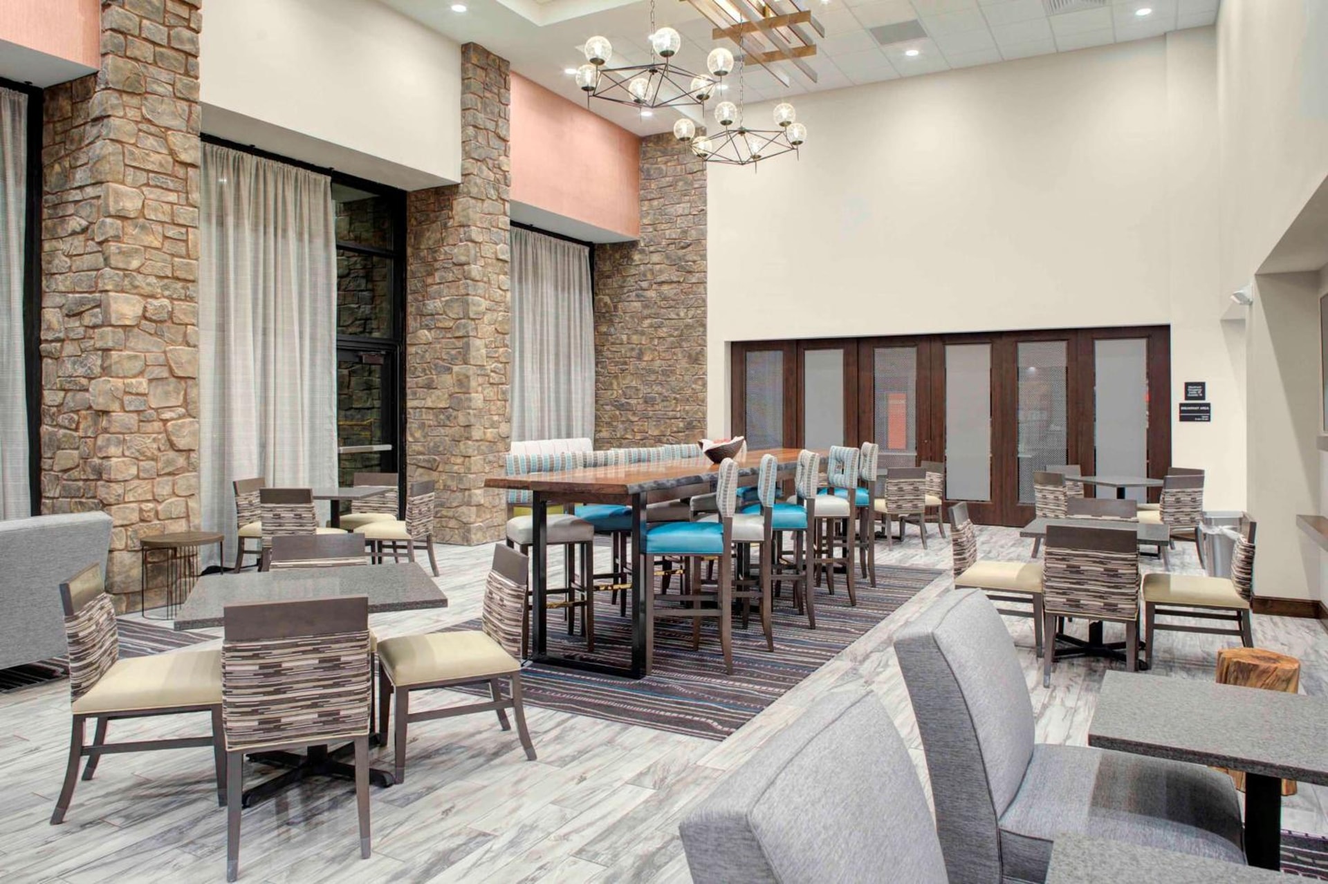 Hampton Inn Suites Flagstaff East