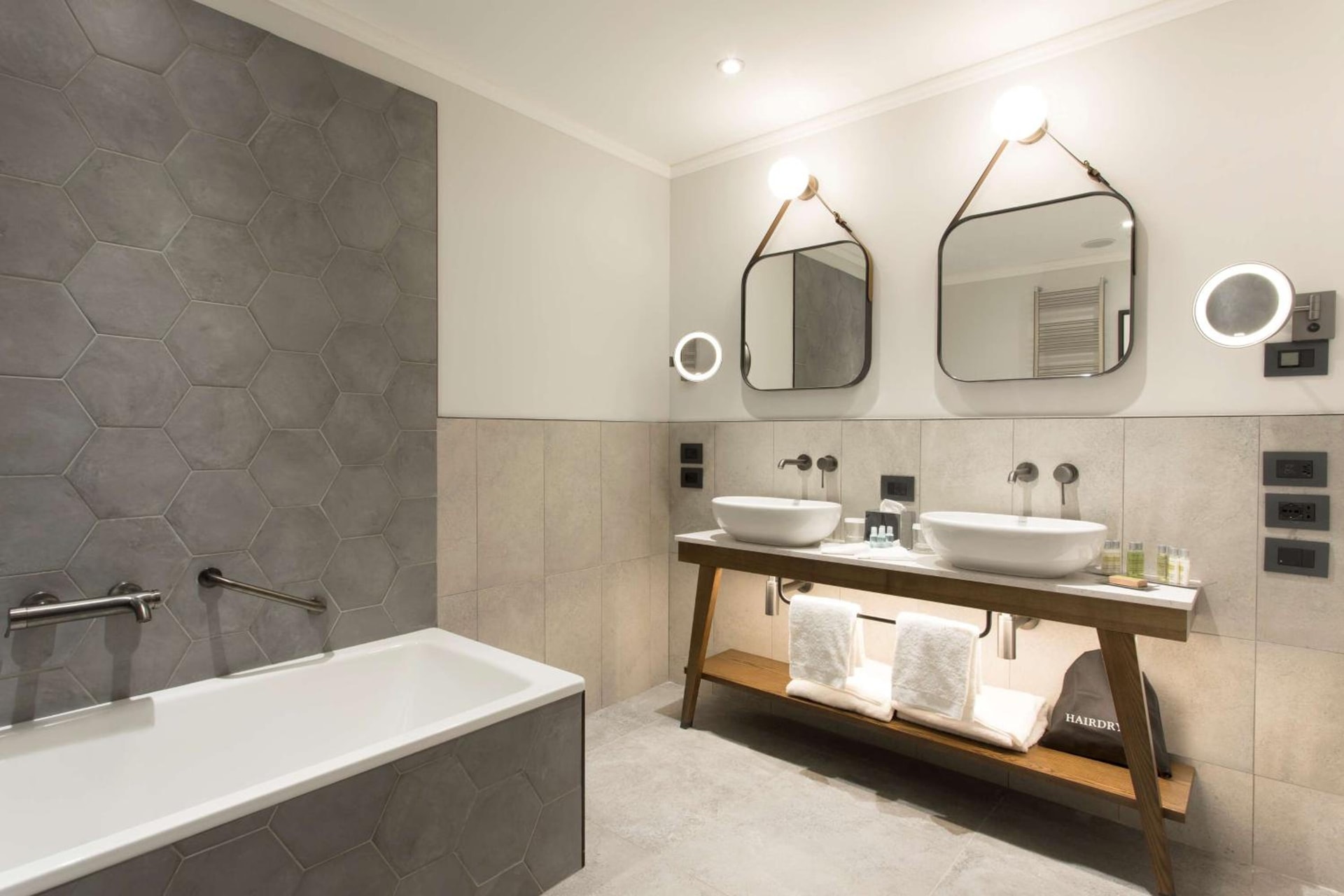 DoubleTree By Hilton Rome Monti