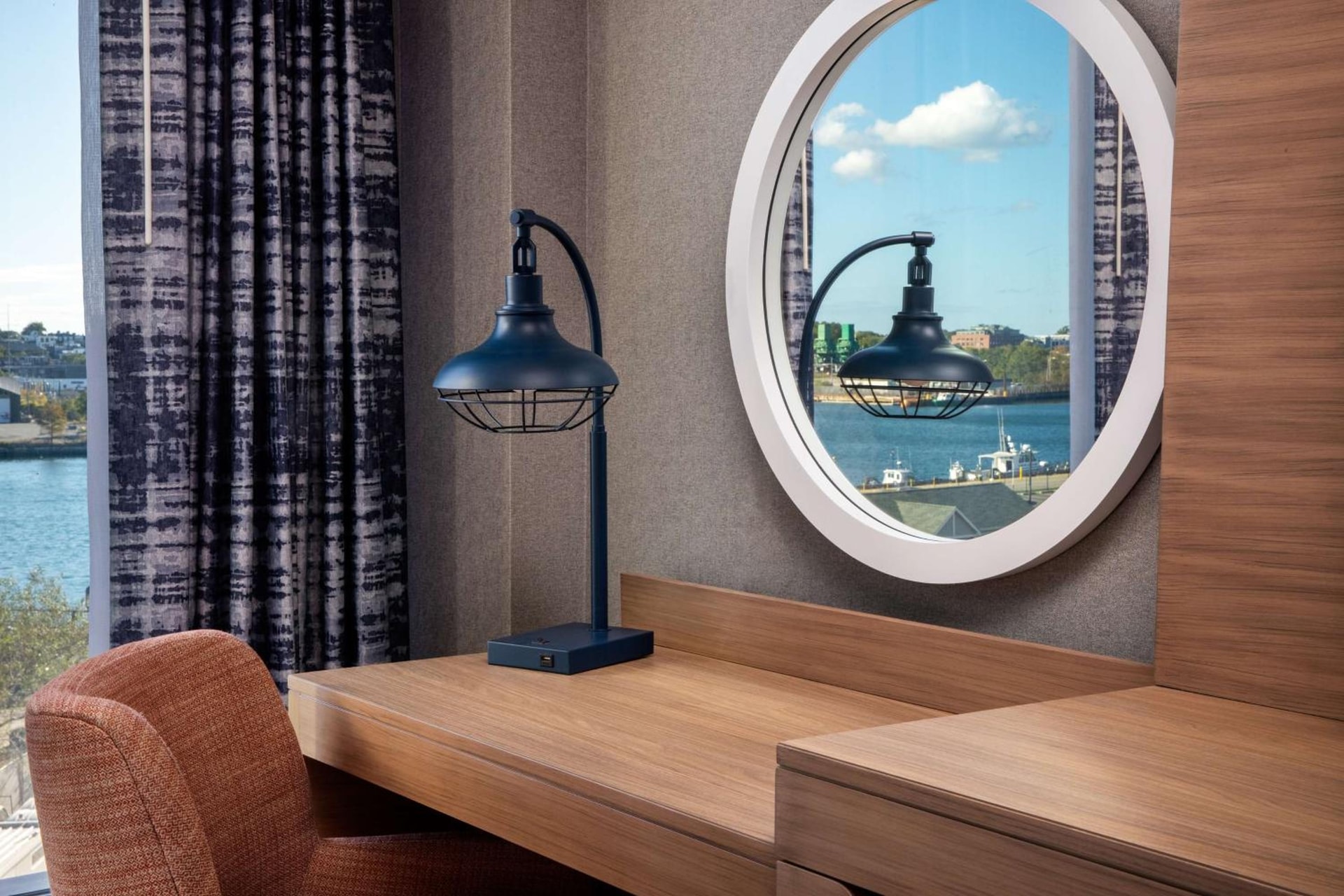 Hampton by Hilton at the Boston Seaport District