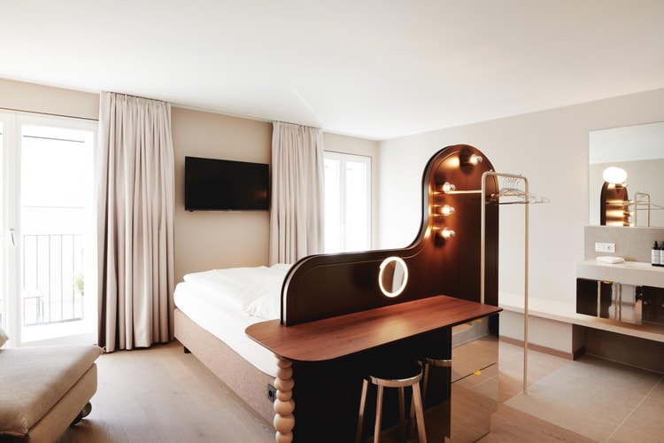 hotel image 0