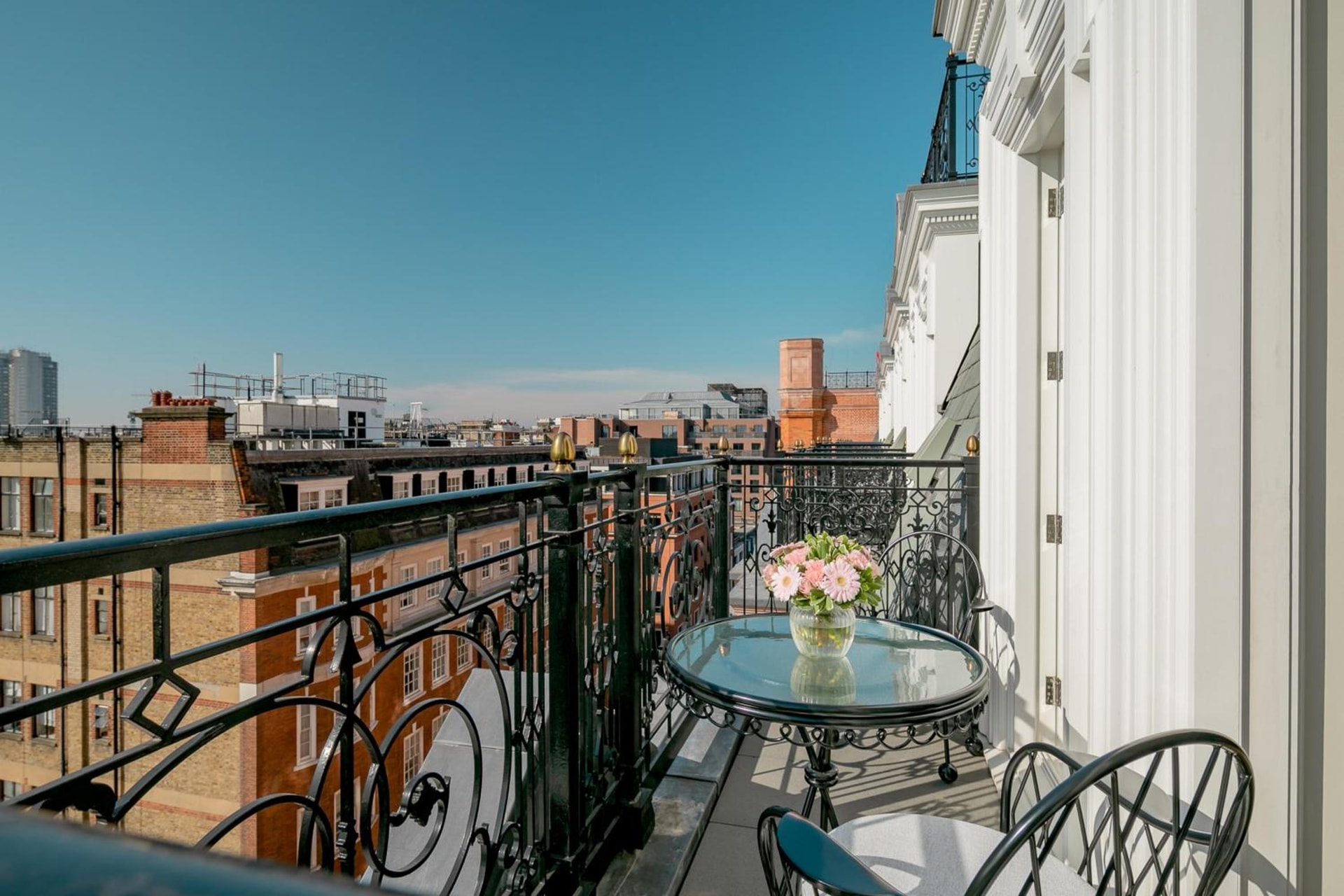 balcony