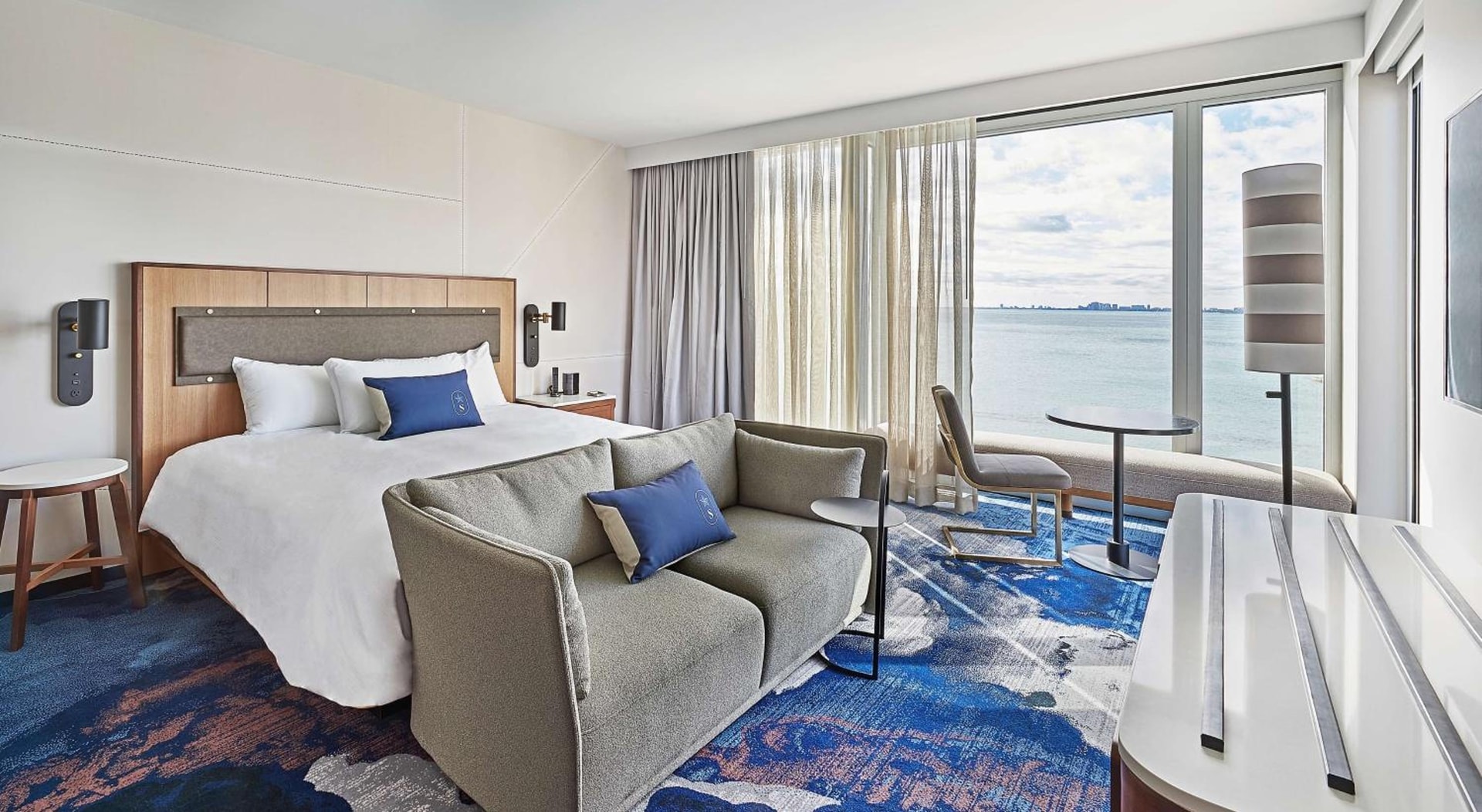 Sable At Navy Pier Chicago, Curio Collection By Hilton