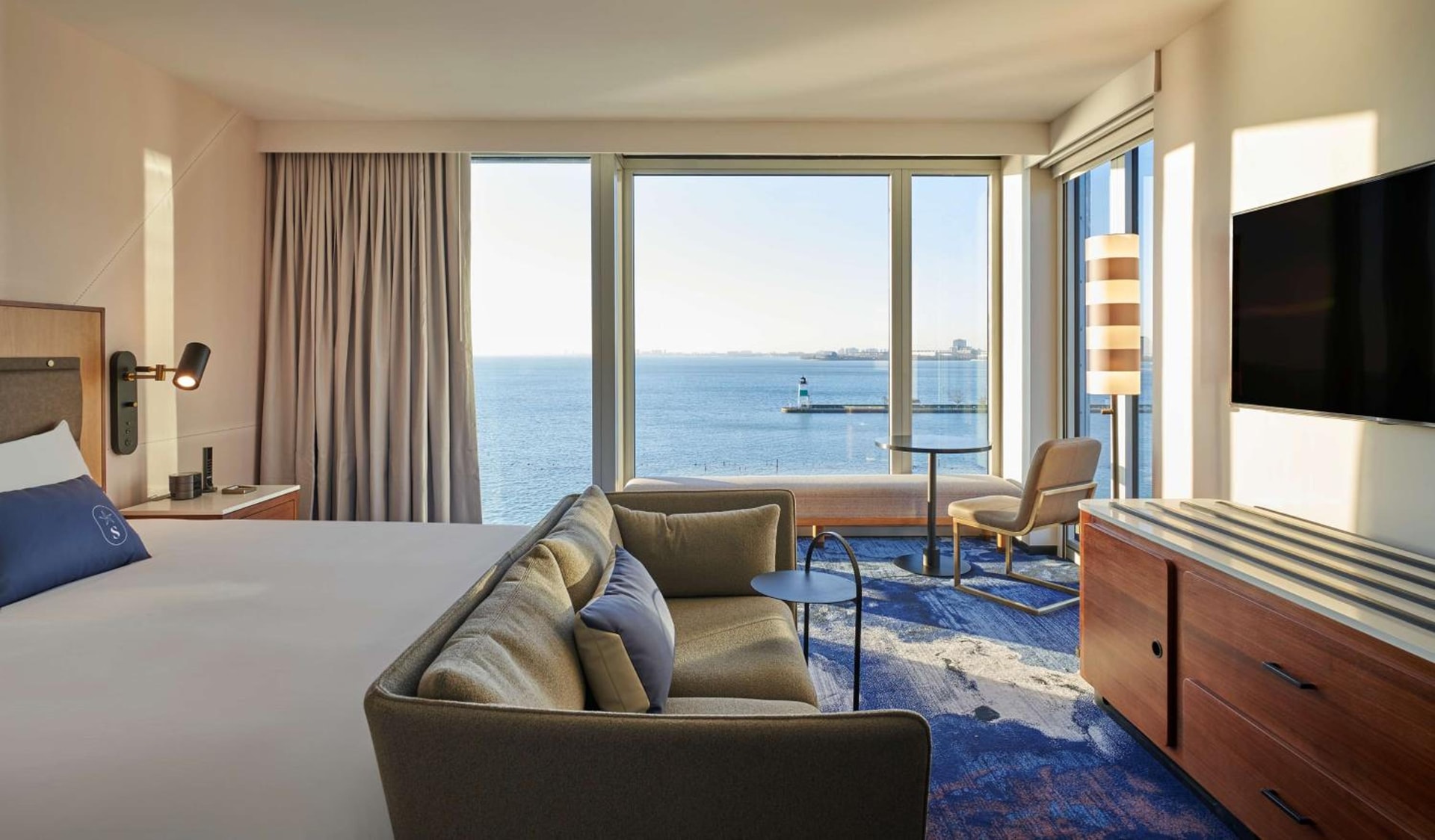 Sable At Navy Pier Chicago, Curio Collection By Hilton