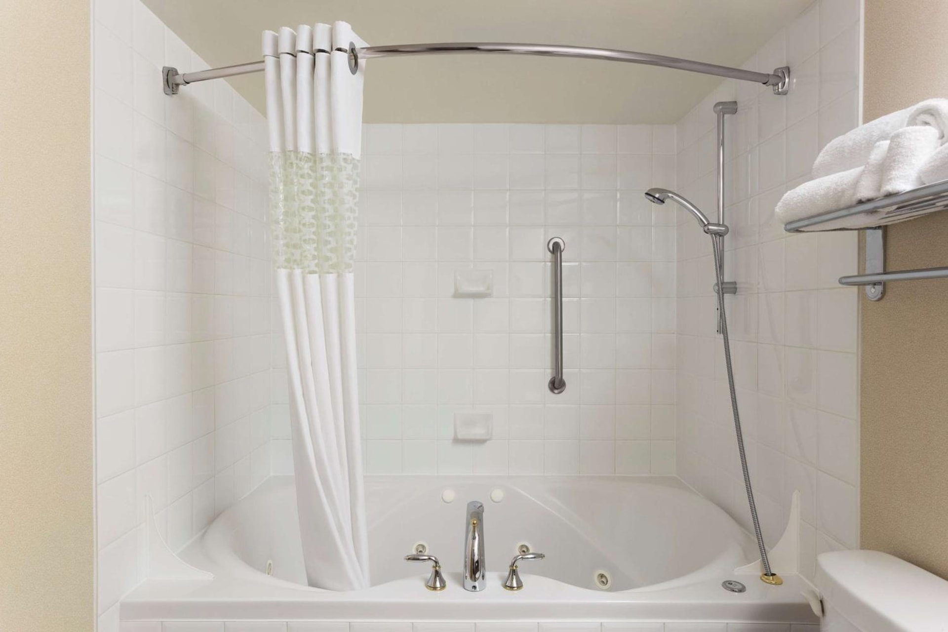 Hampton Inn & Suites, by Hilton - Vancouver Downtown