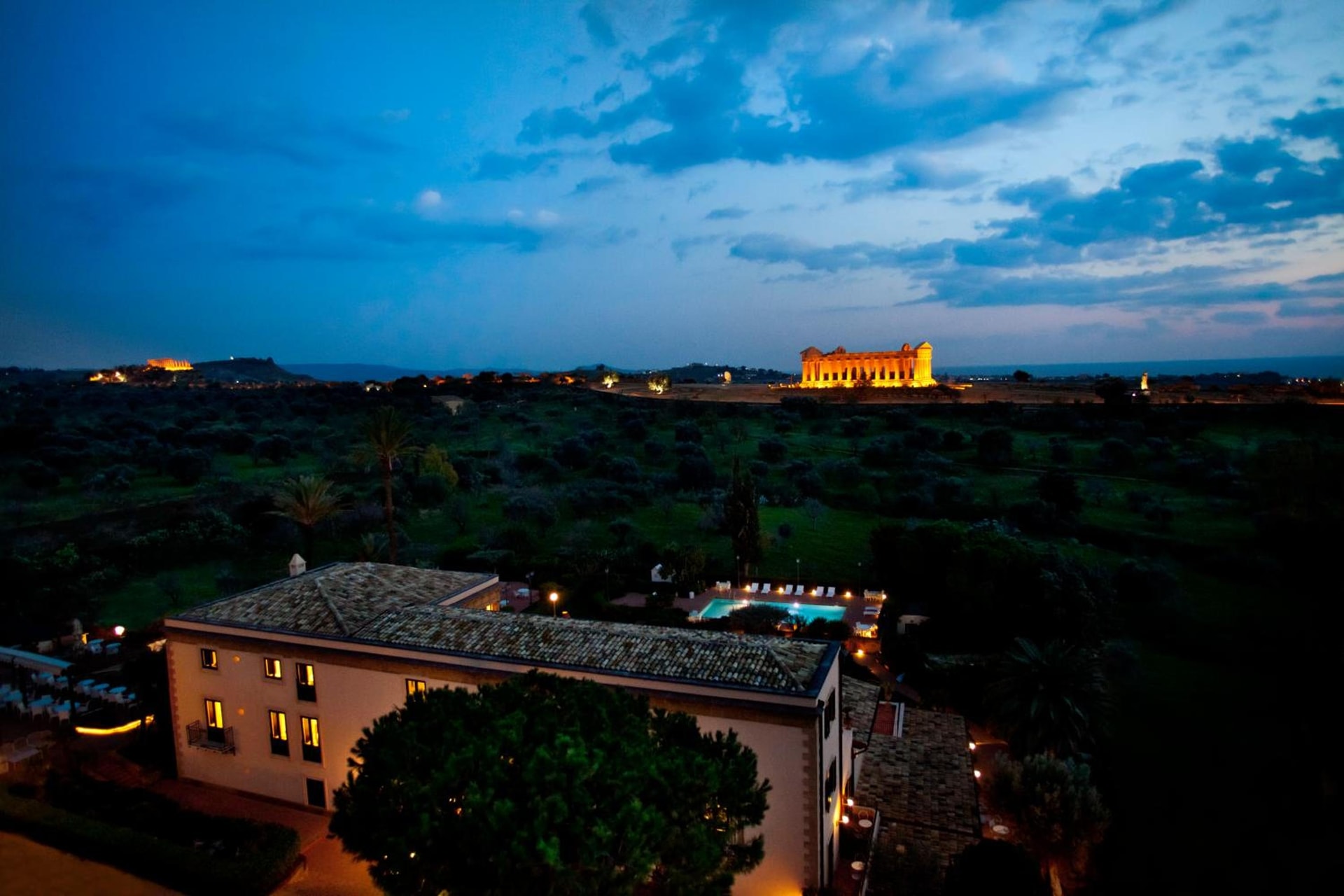 Villa Athena Resort