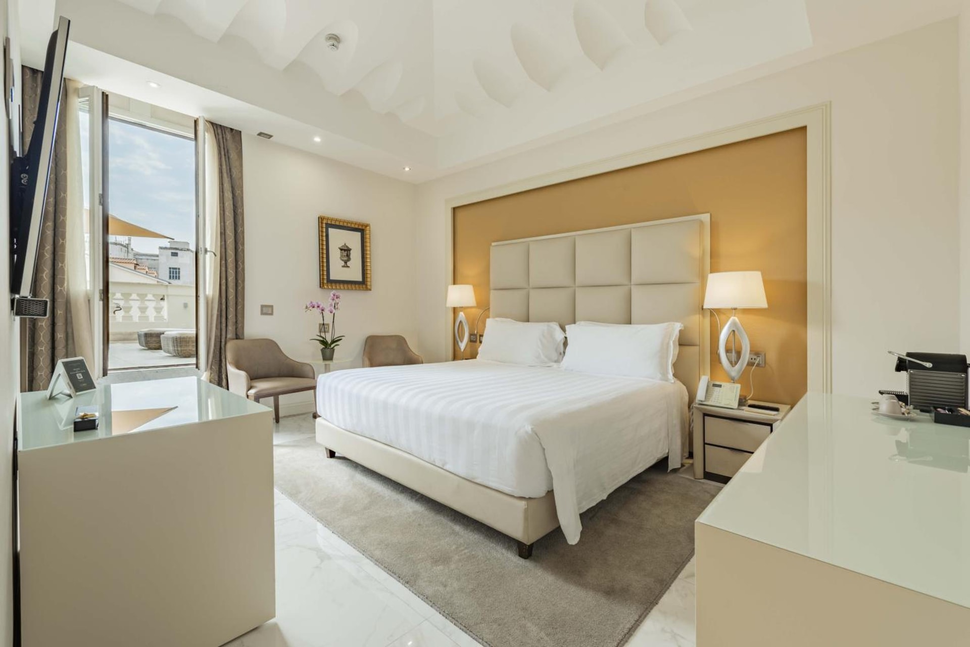 Aleph Rome Hotel, Curio Collection By Hilton