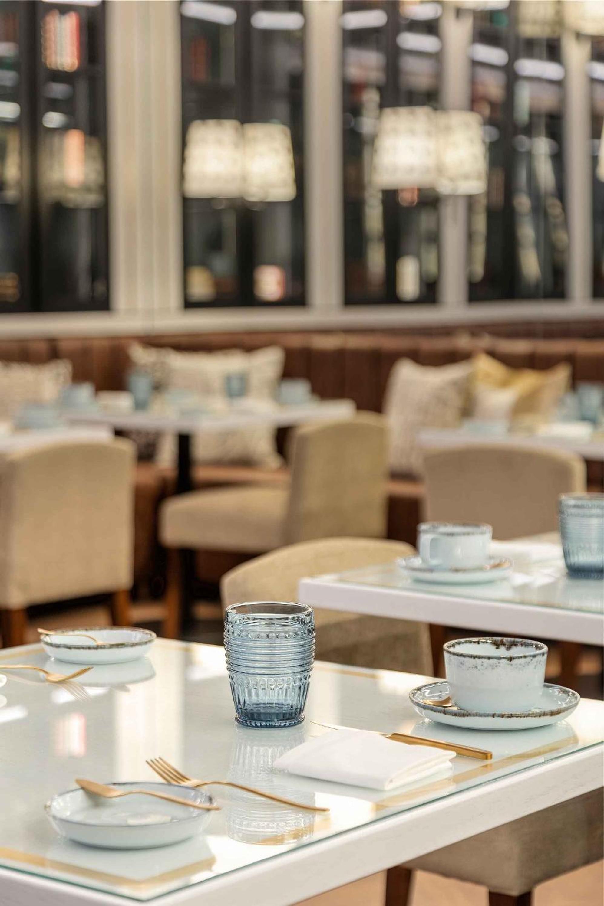 Wine & Books Porto Hotel - Small Luxury Hotels Of The World