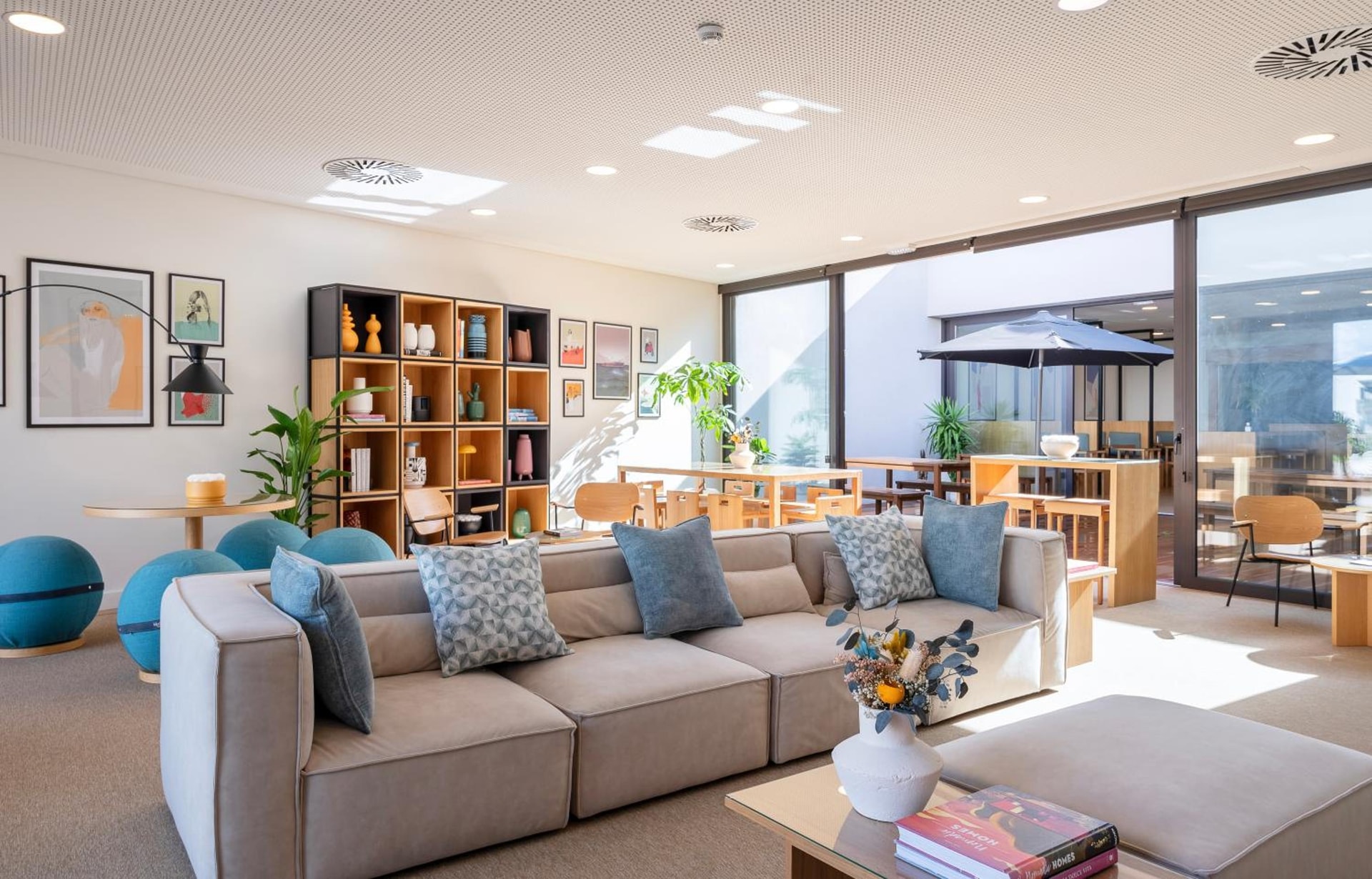 lounge