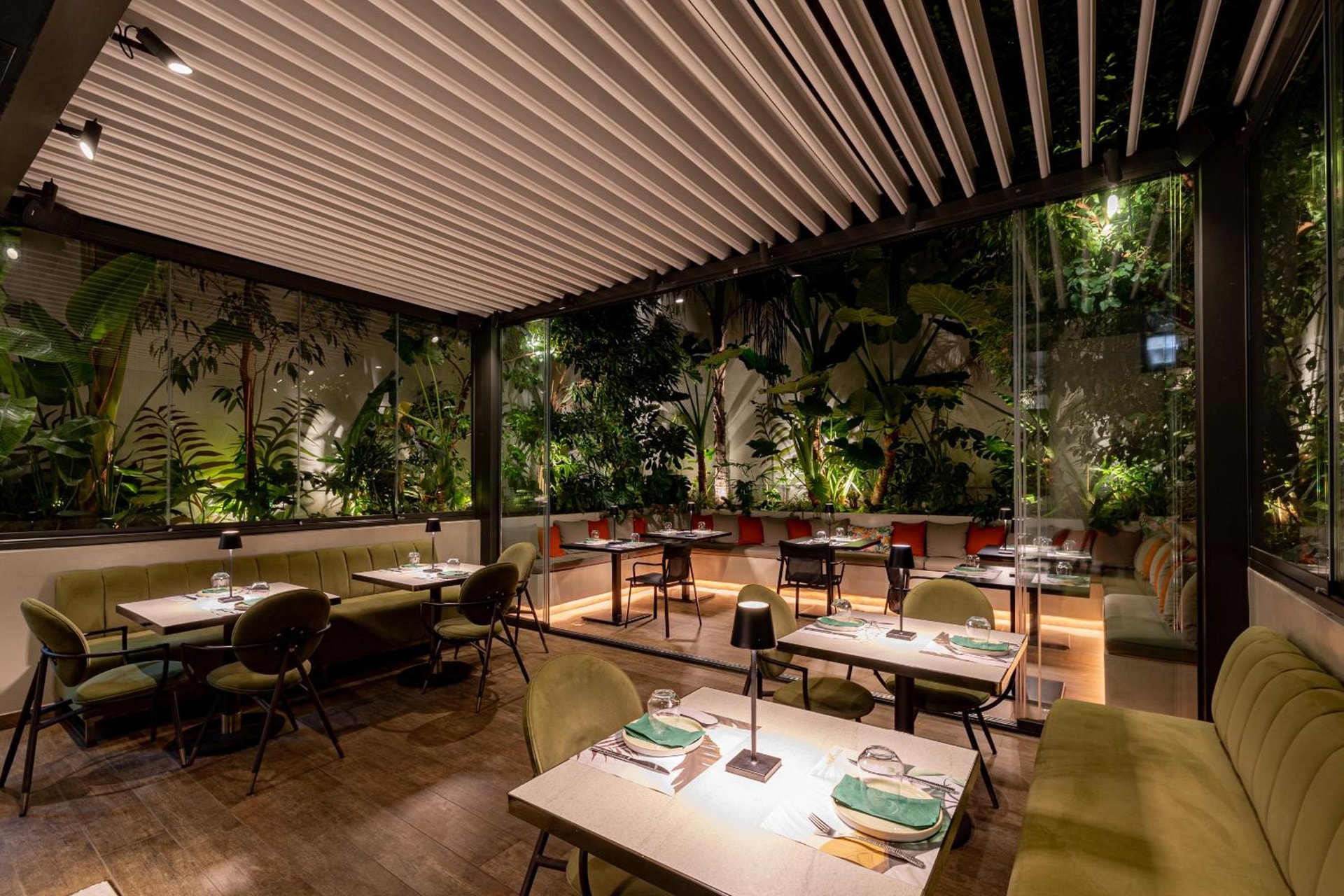 Ivis 4 Boutique Hotel