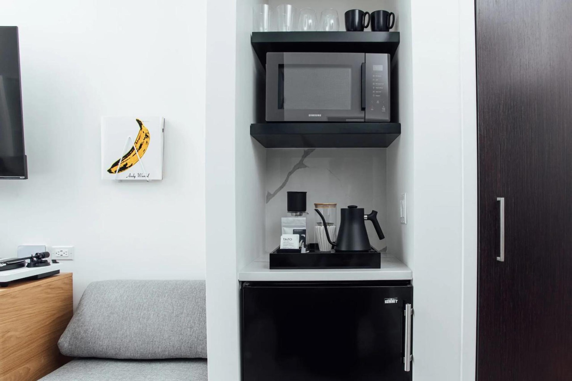 Mint House 70 Pine by Kasa