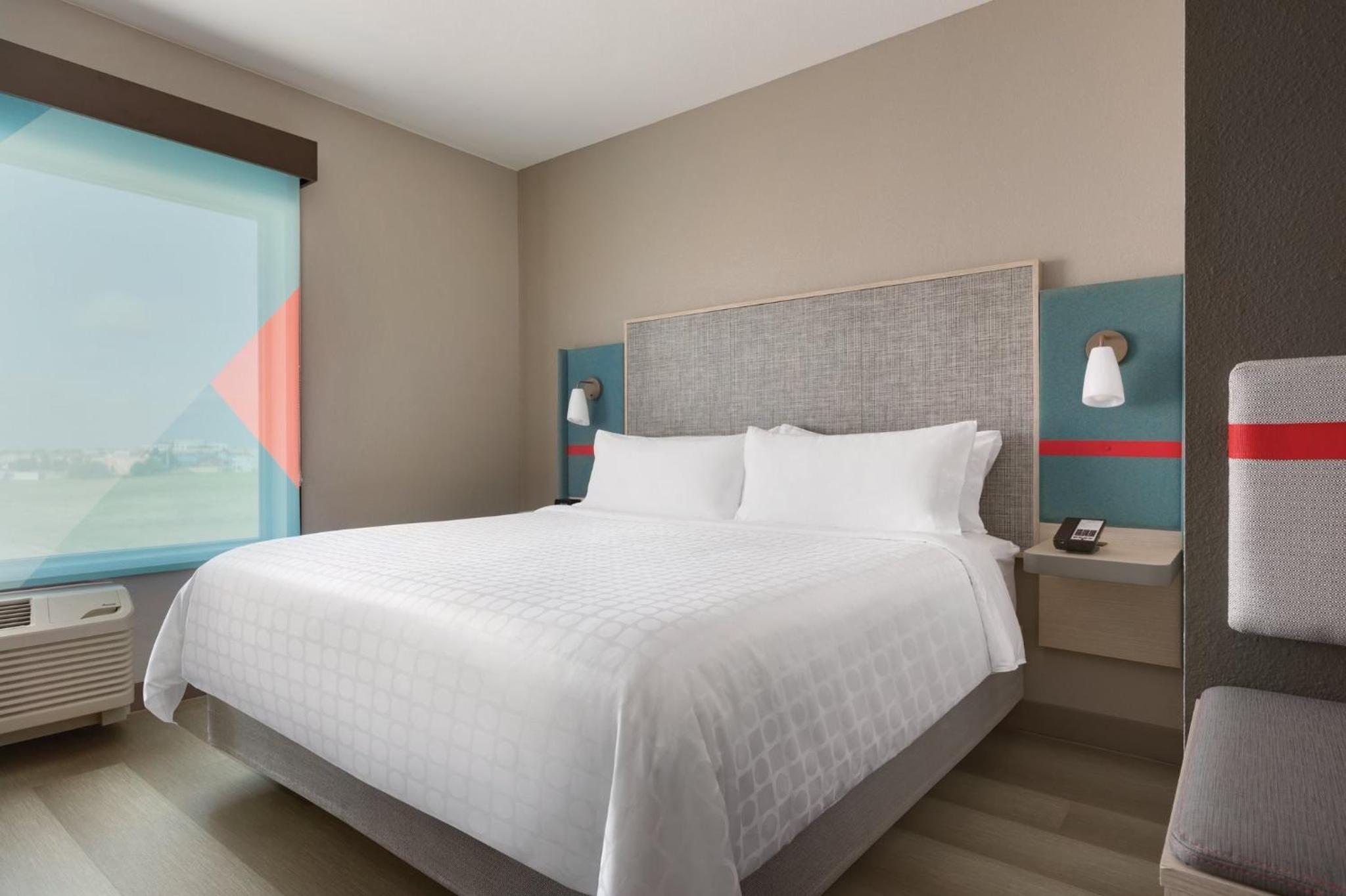 avid hotels - Brooklyn Dyker Heights by IHG