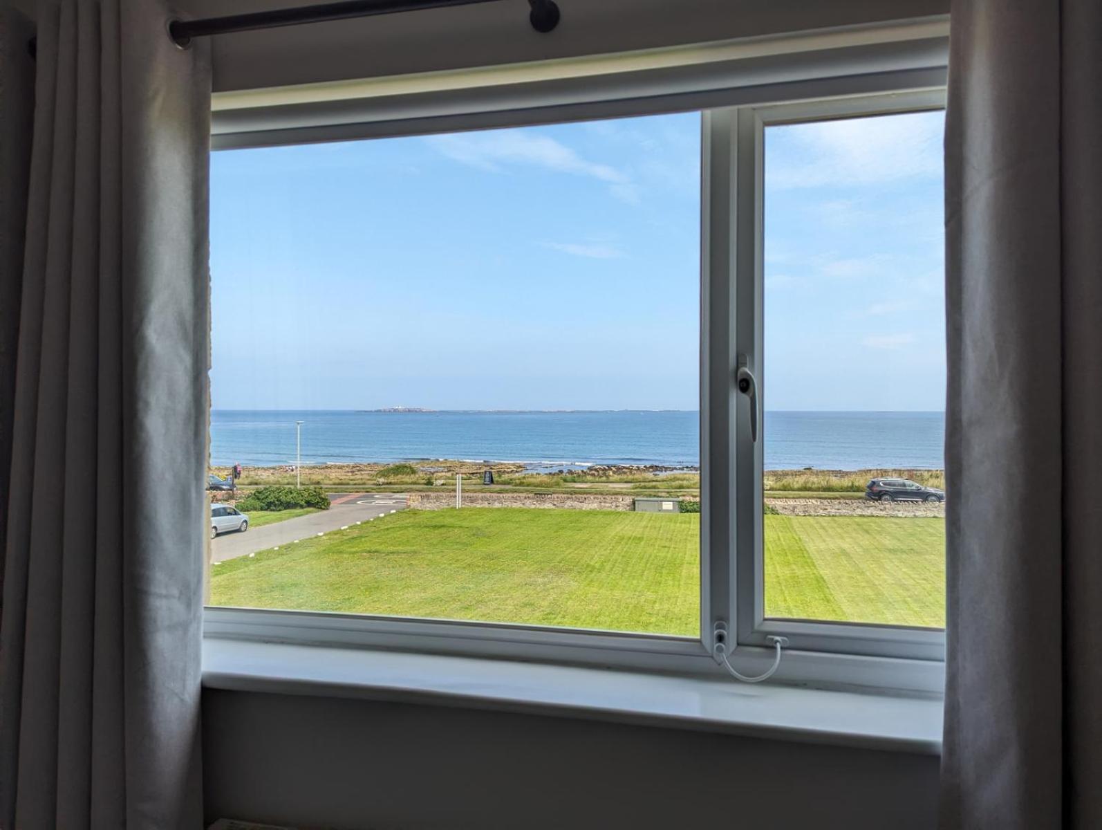 Beach House Hotel