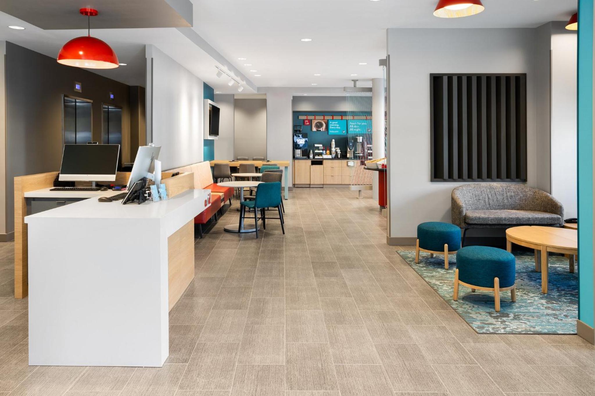 avid hotels - Brooklyn Dyker Heights by IHG