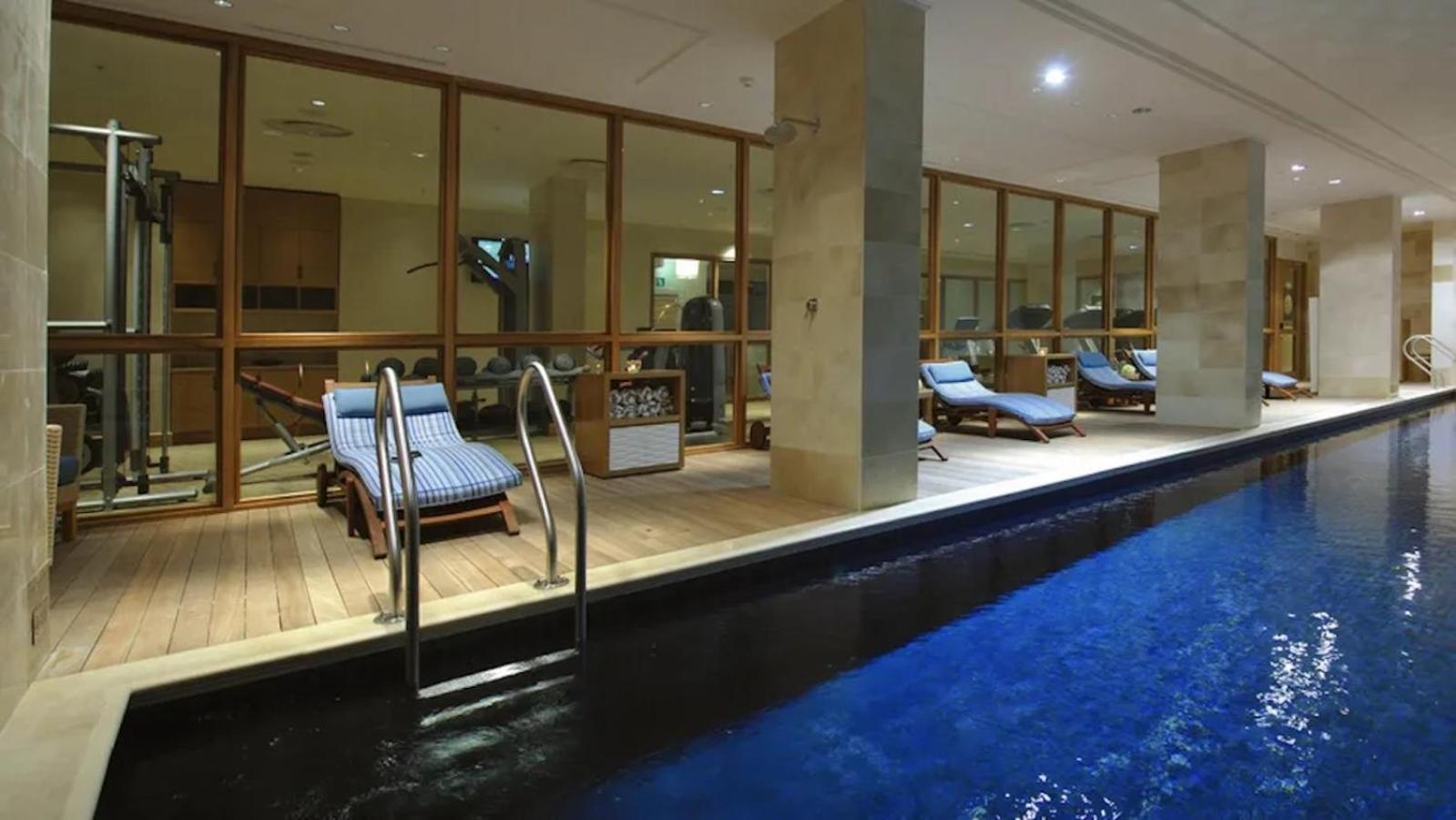 Taj Executive Suites, Private Residence