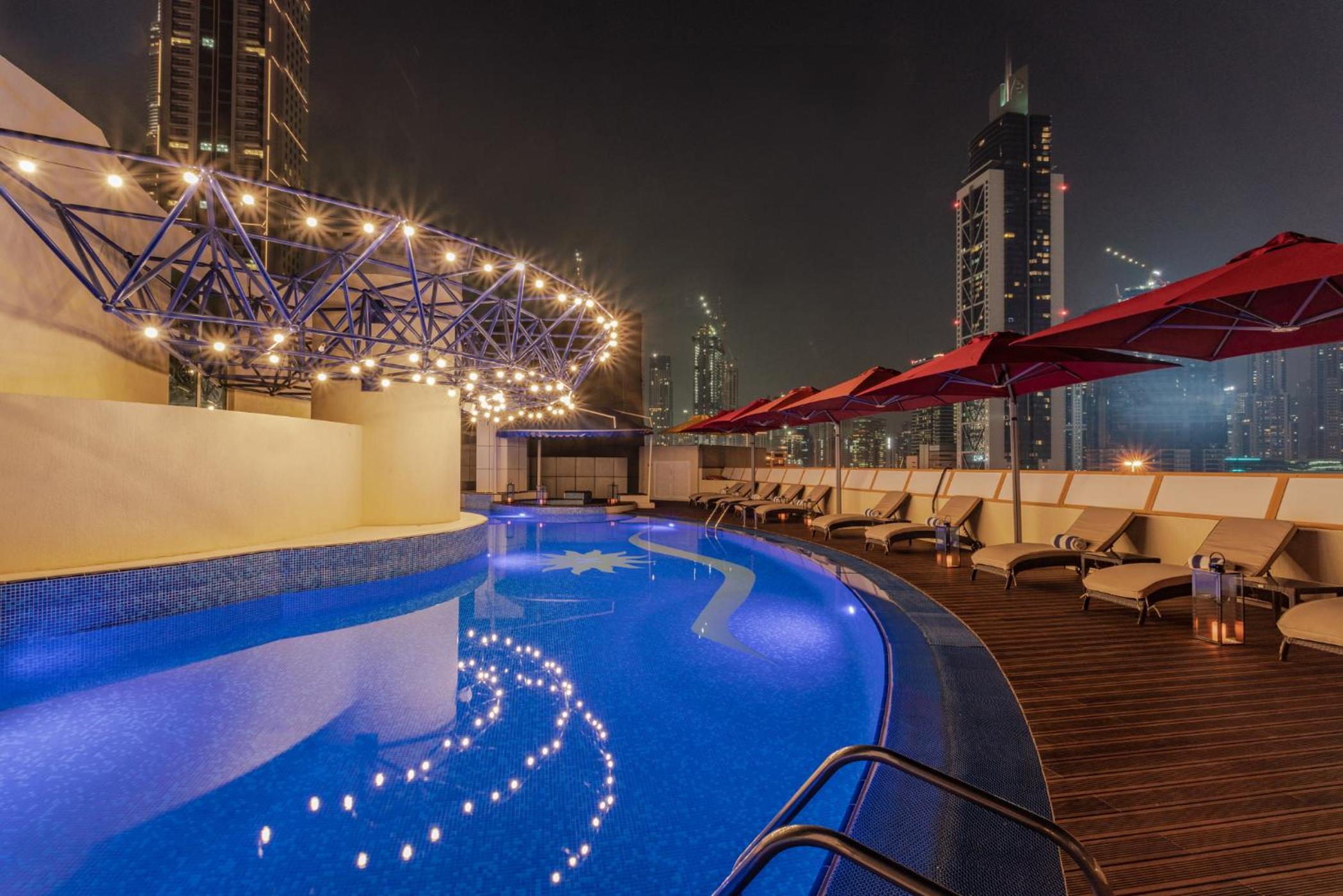 Leva Hotel and Suites, Opposite Downtown