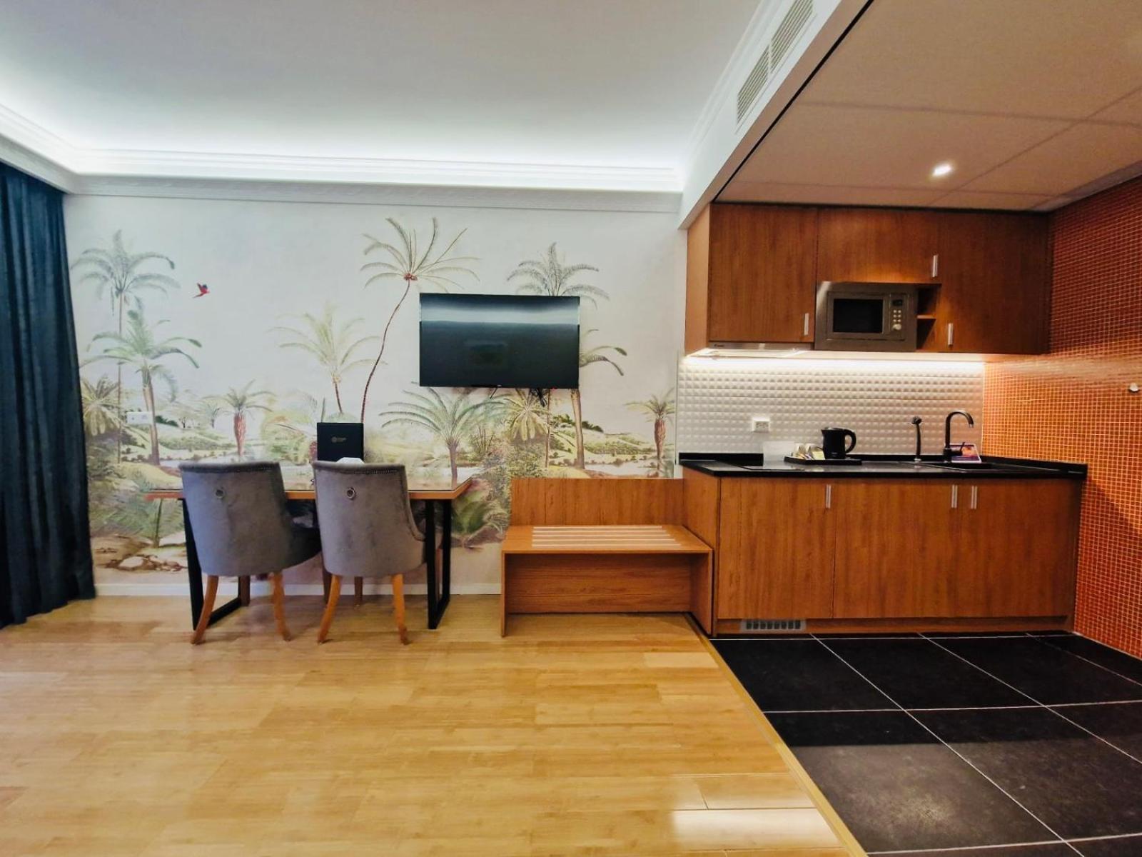 Chasse Residency Hotel