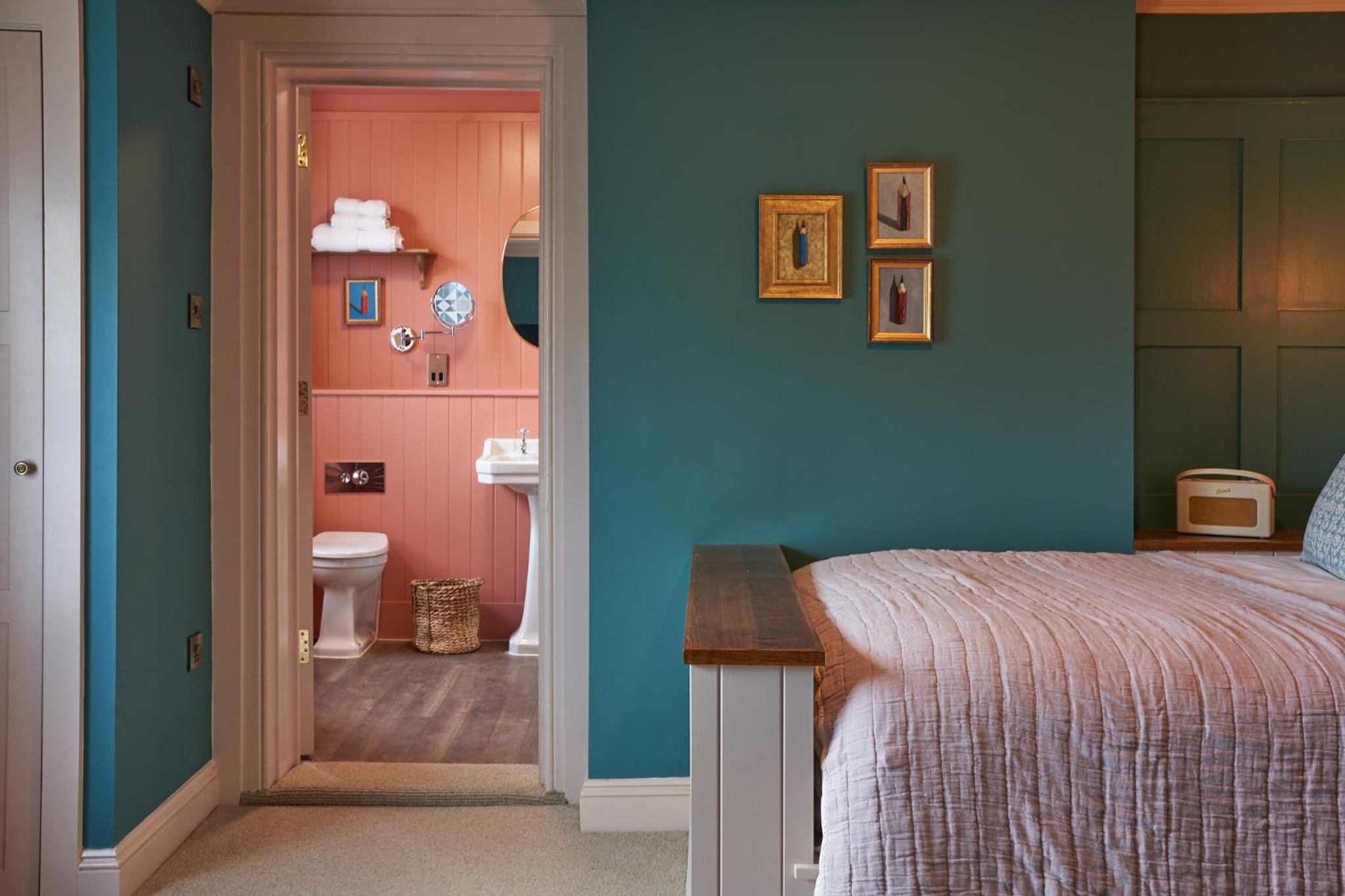 The White Horse - A Heartwood Inn
