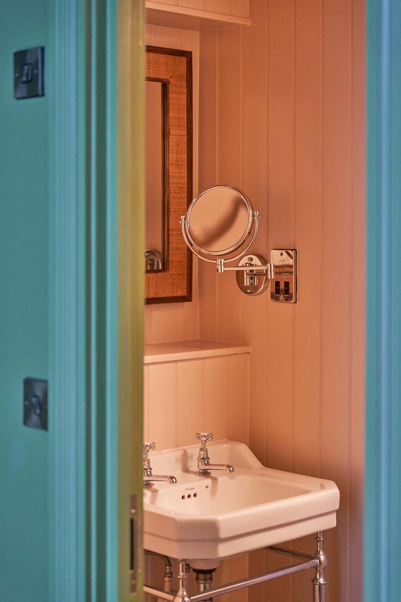 The White Horse - A Heartwood Inn
