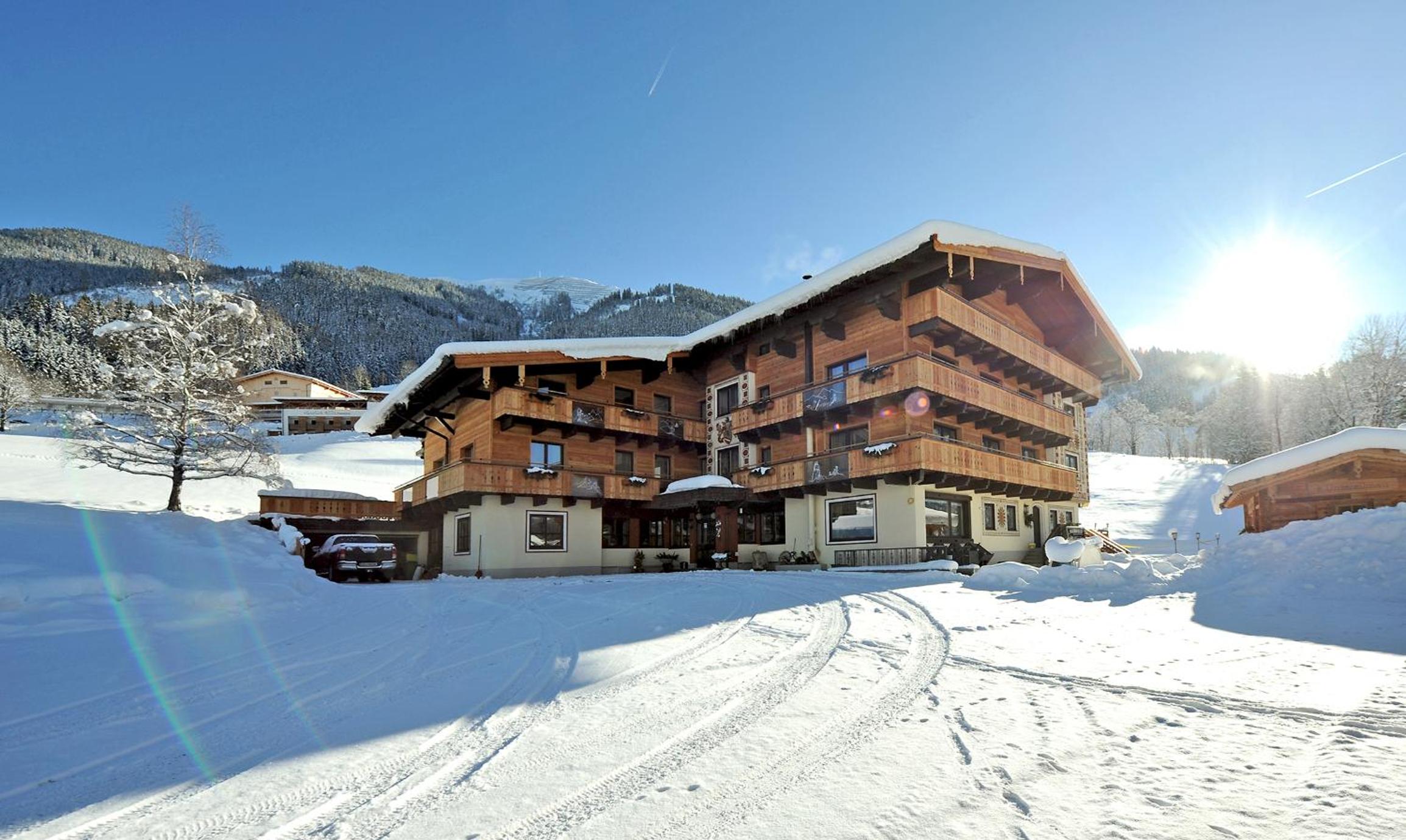 Ski in Ski out Hotel Unterellmau inkl Jokercard, Saalbach Hinterglemm, Austria