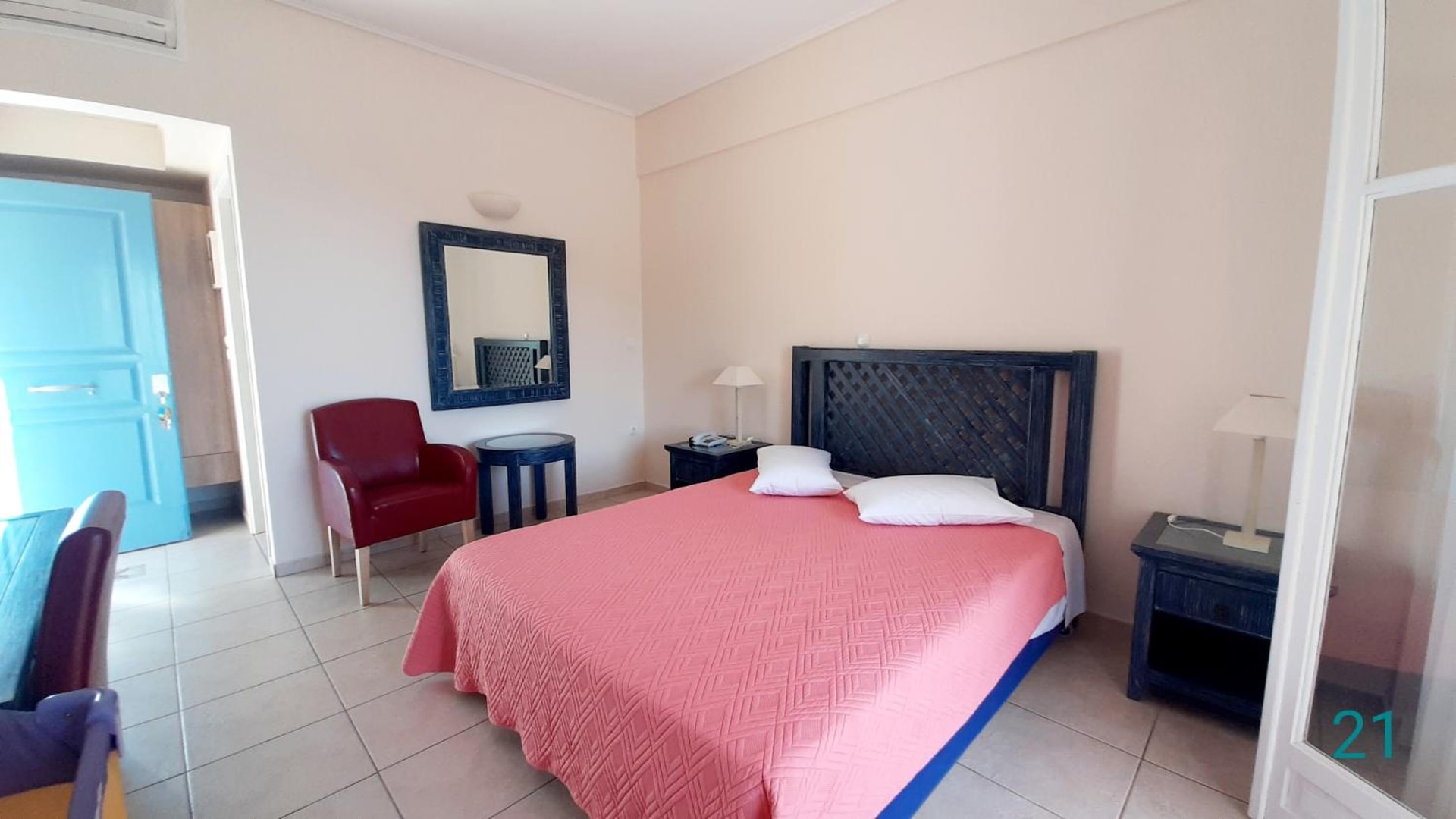 Alonissos Beach Bungalows And Suites Hotel