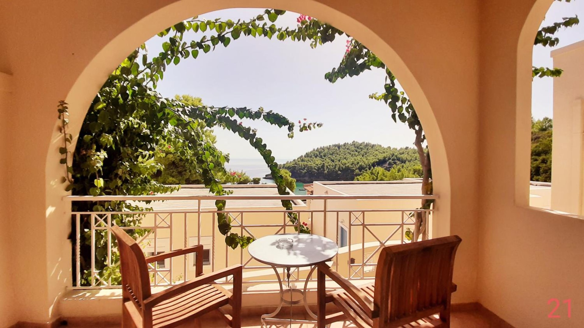 Alonissos Beach Bungalows And Suites Hotel
