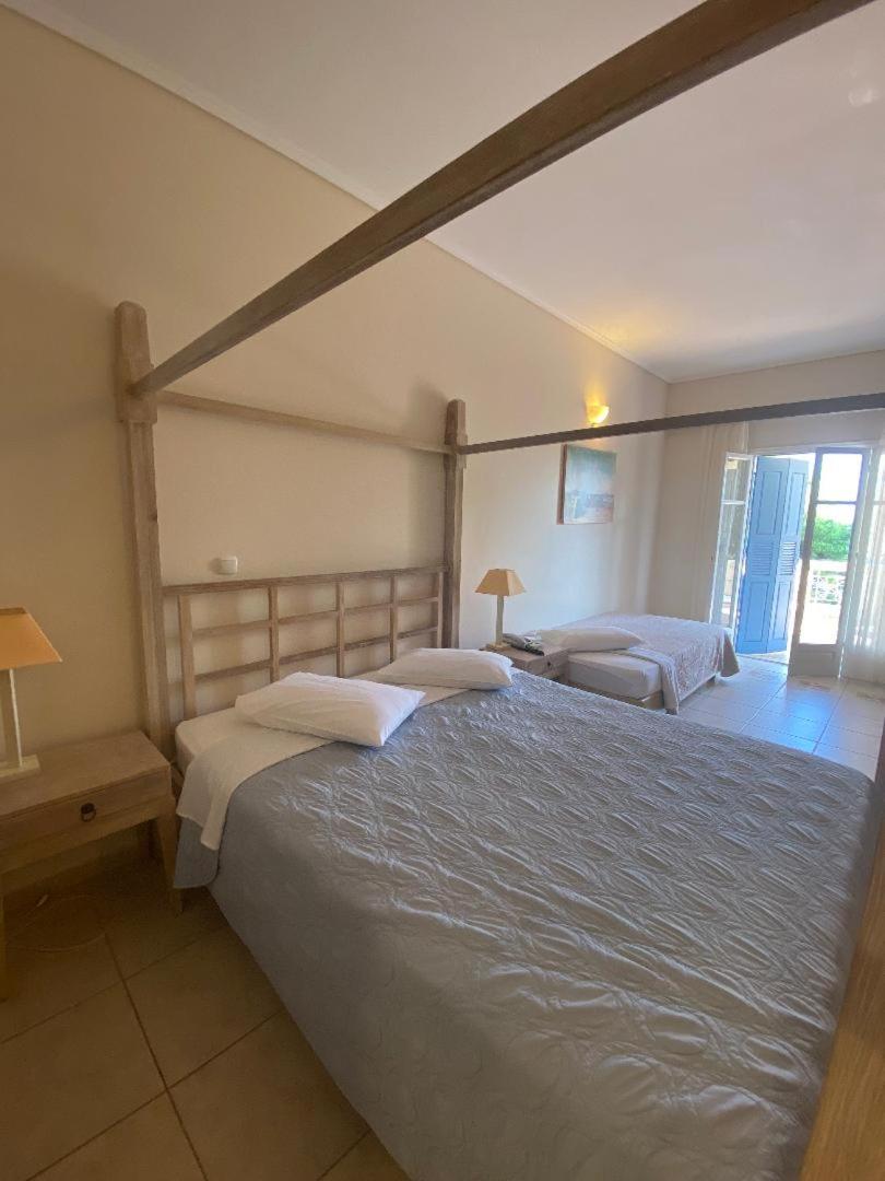 Alonissos Beach Bungalows And Suites Hotel