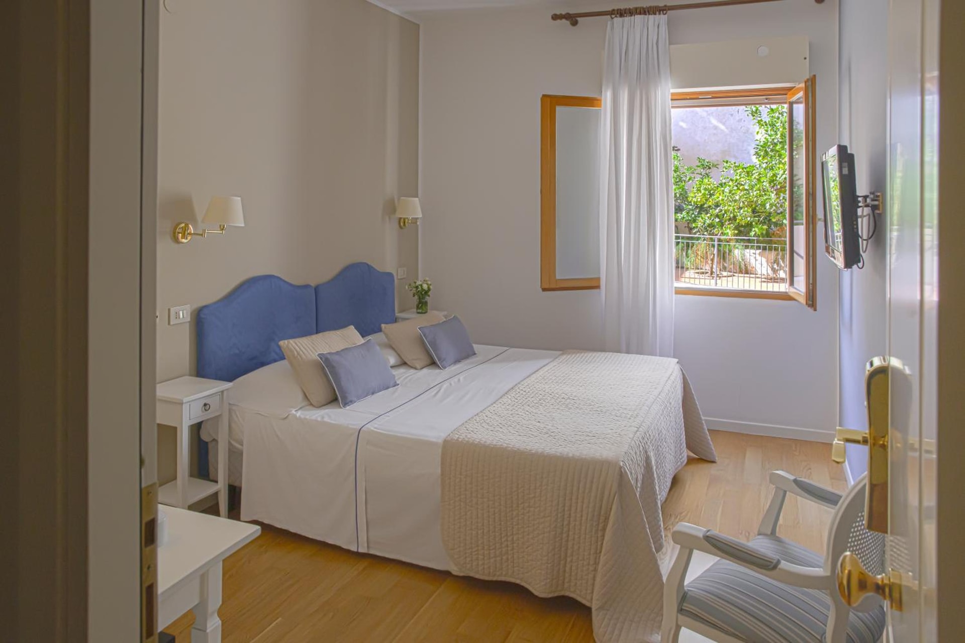 Hotel Punta Nord Est