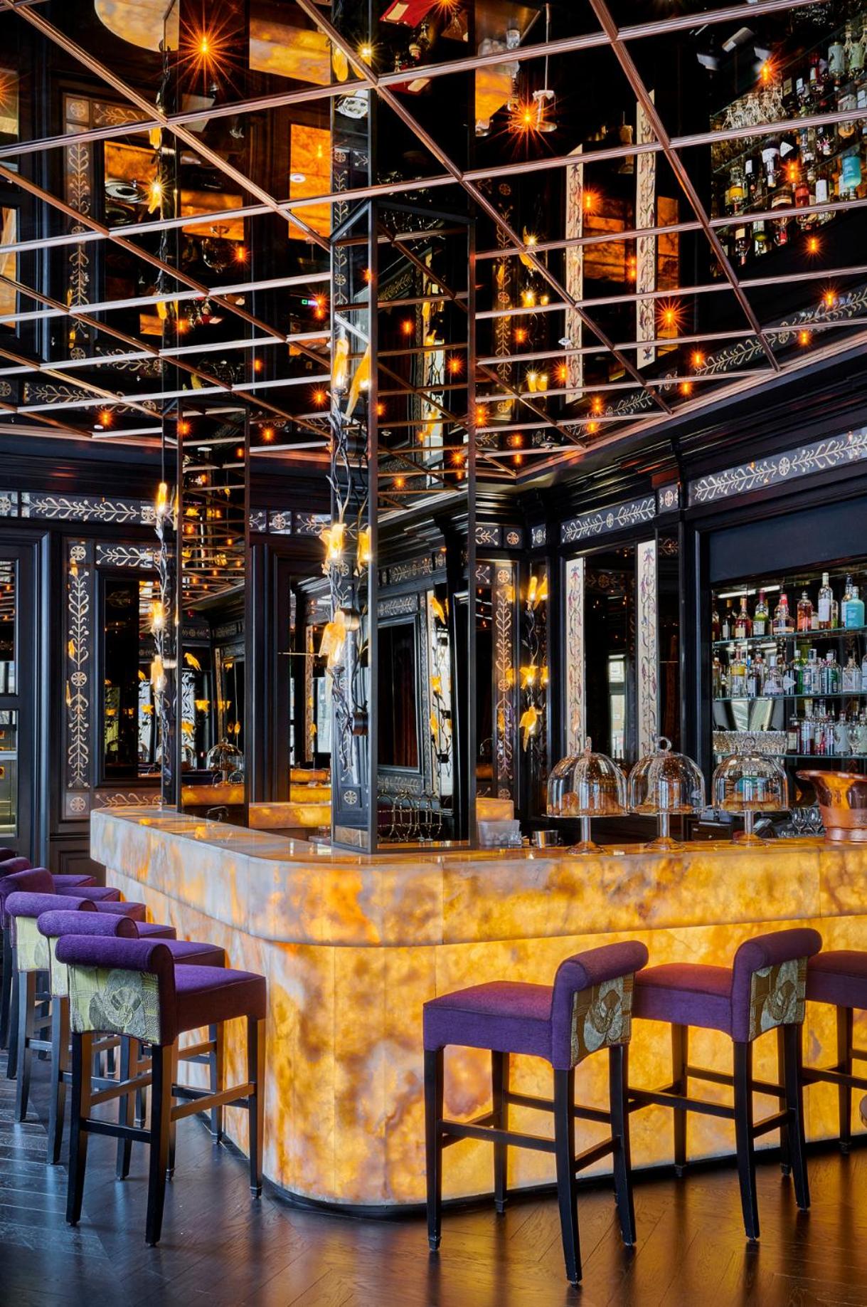 bar
