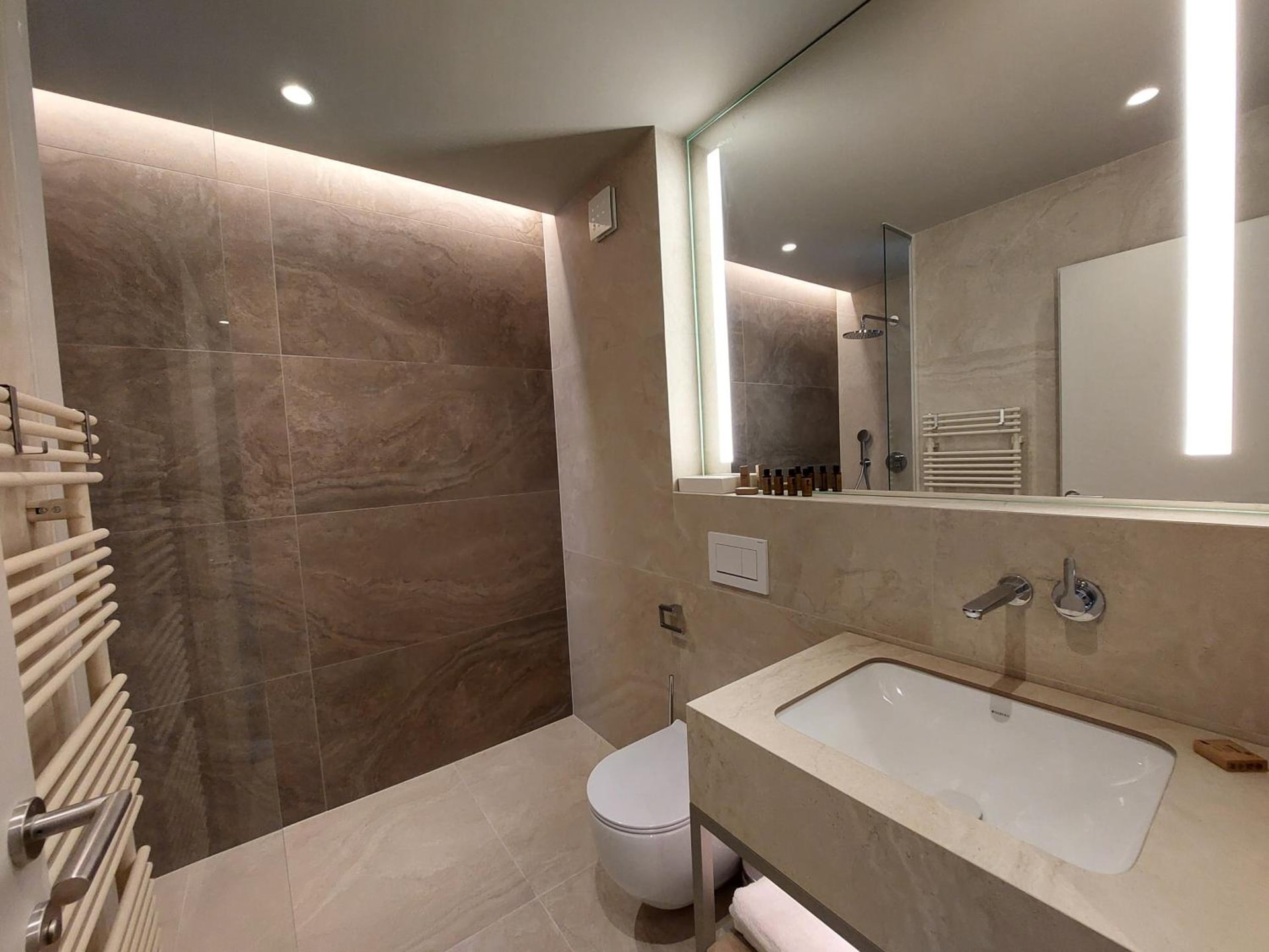 Tivoli Boutique Inn