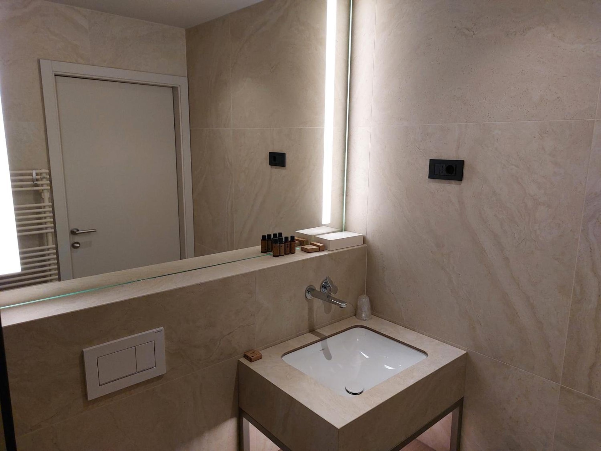 Tivoli Boutique Inn