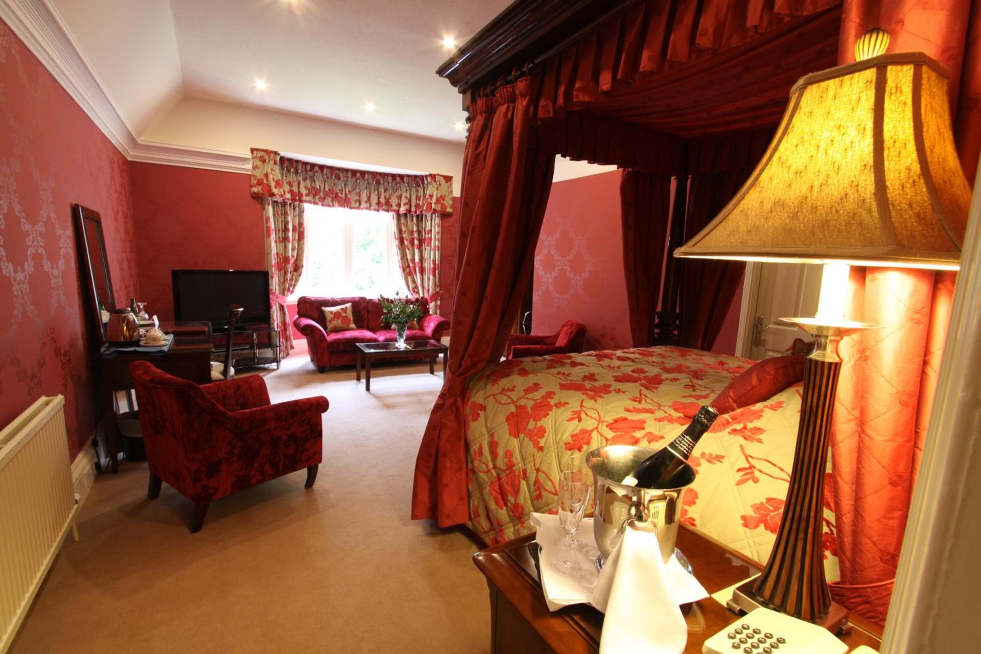 Mansion House Hotel