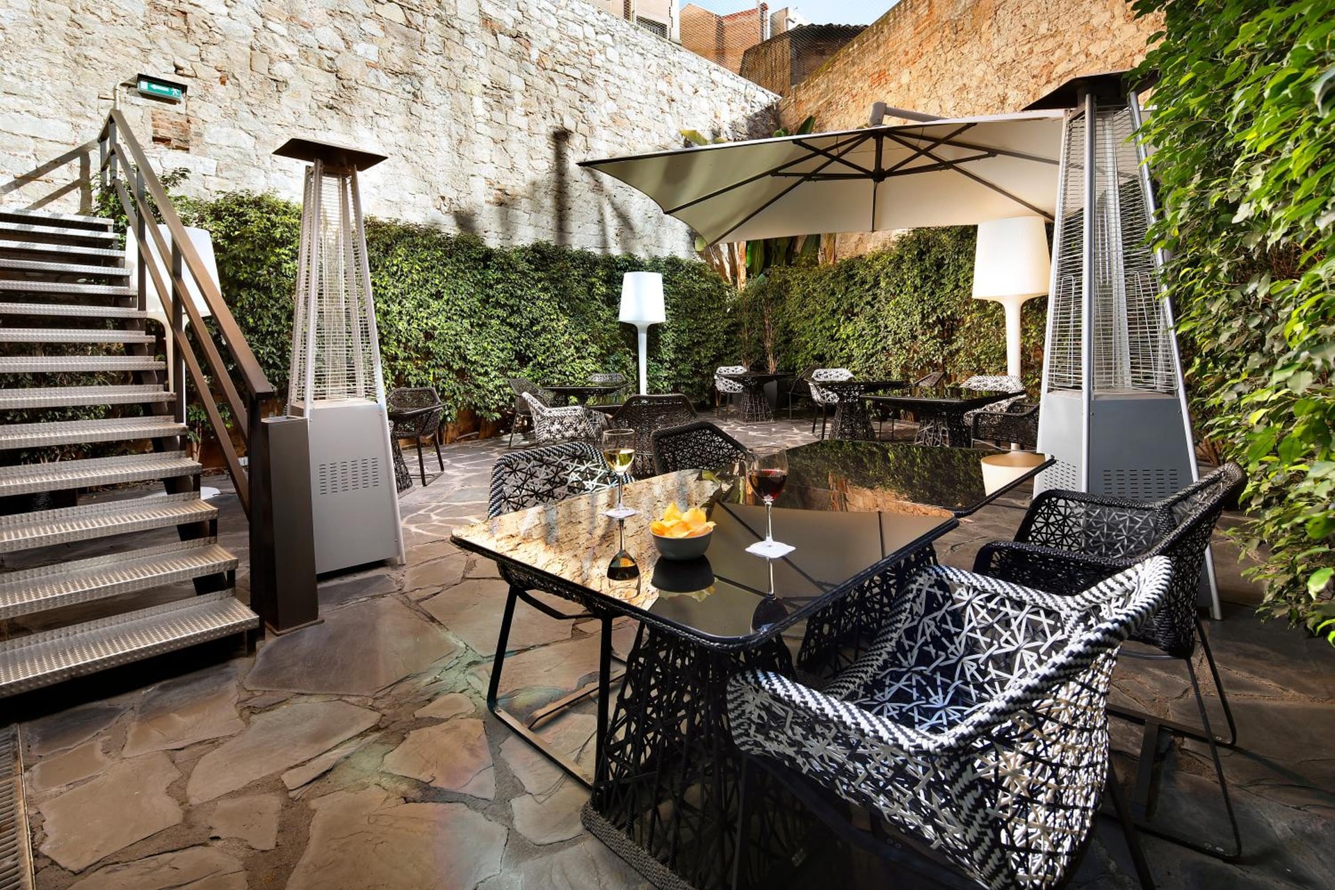 Olivia Plaza Hotel