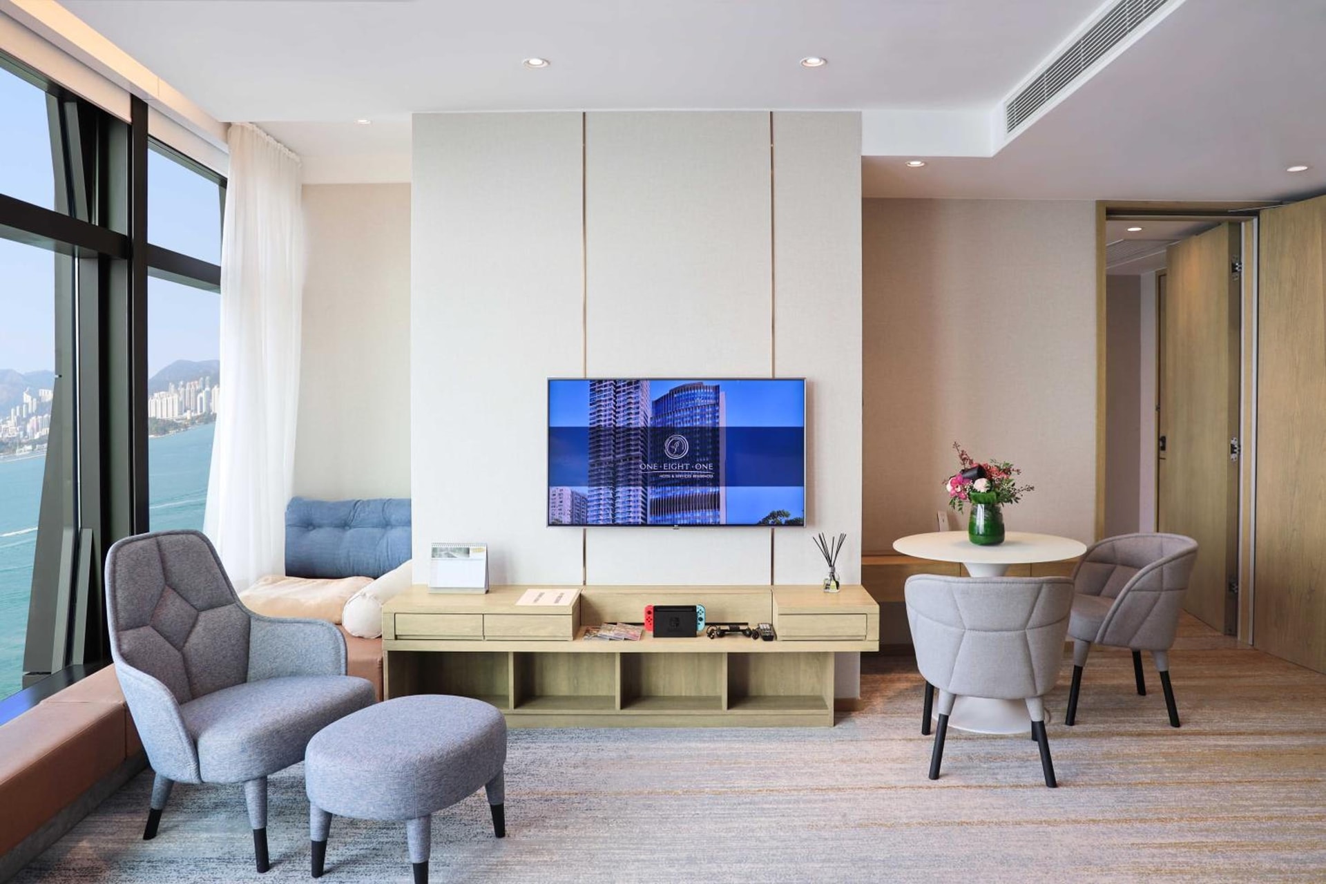 Oasis Aurum 181 Hotel