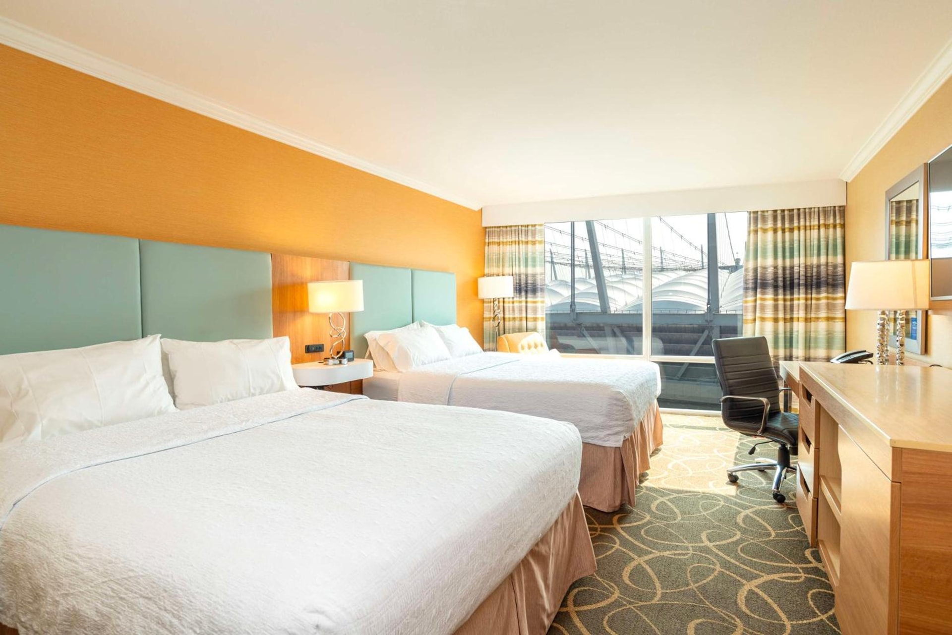 Hampton Inn & Suites, by Hilton - Vancouver Downtown