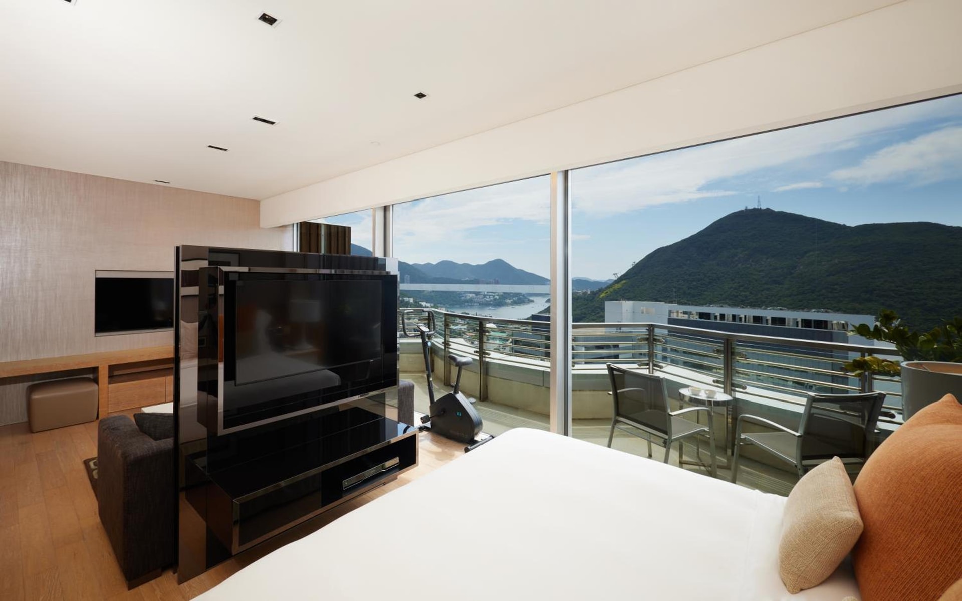 Nina Hotel Island South