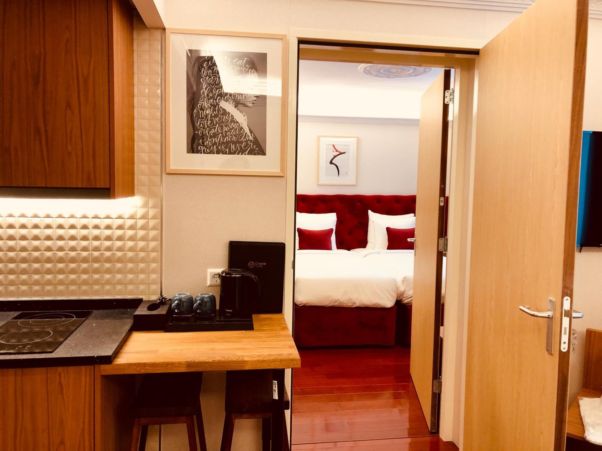 Chasse Residency Hotel