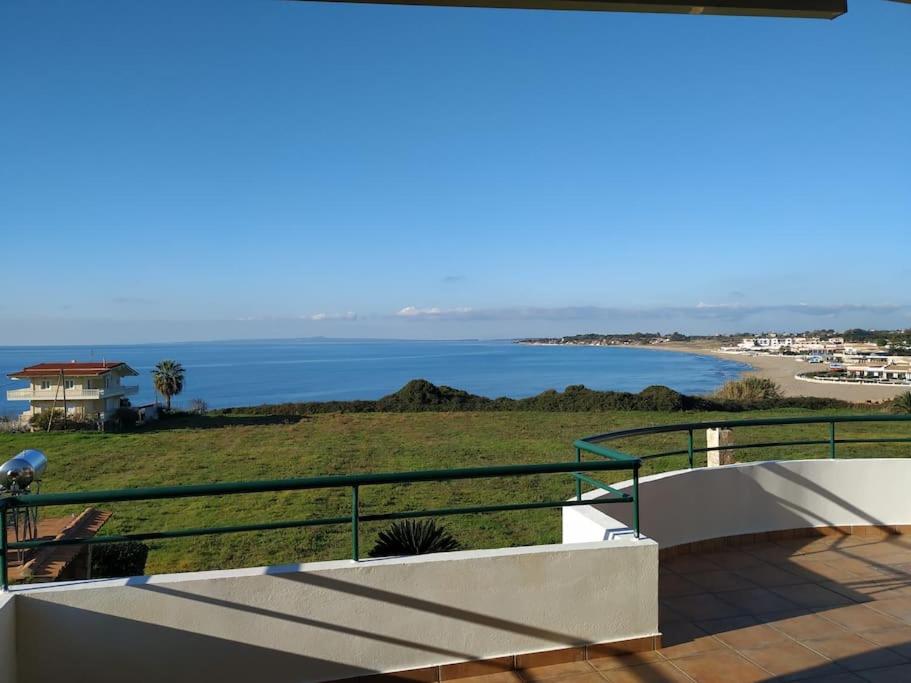 Villa in Skafidia overlooking the Ionian Sea