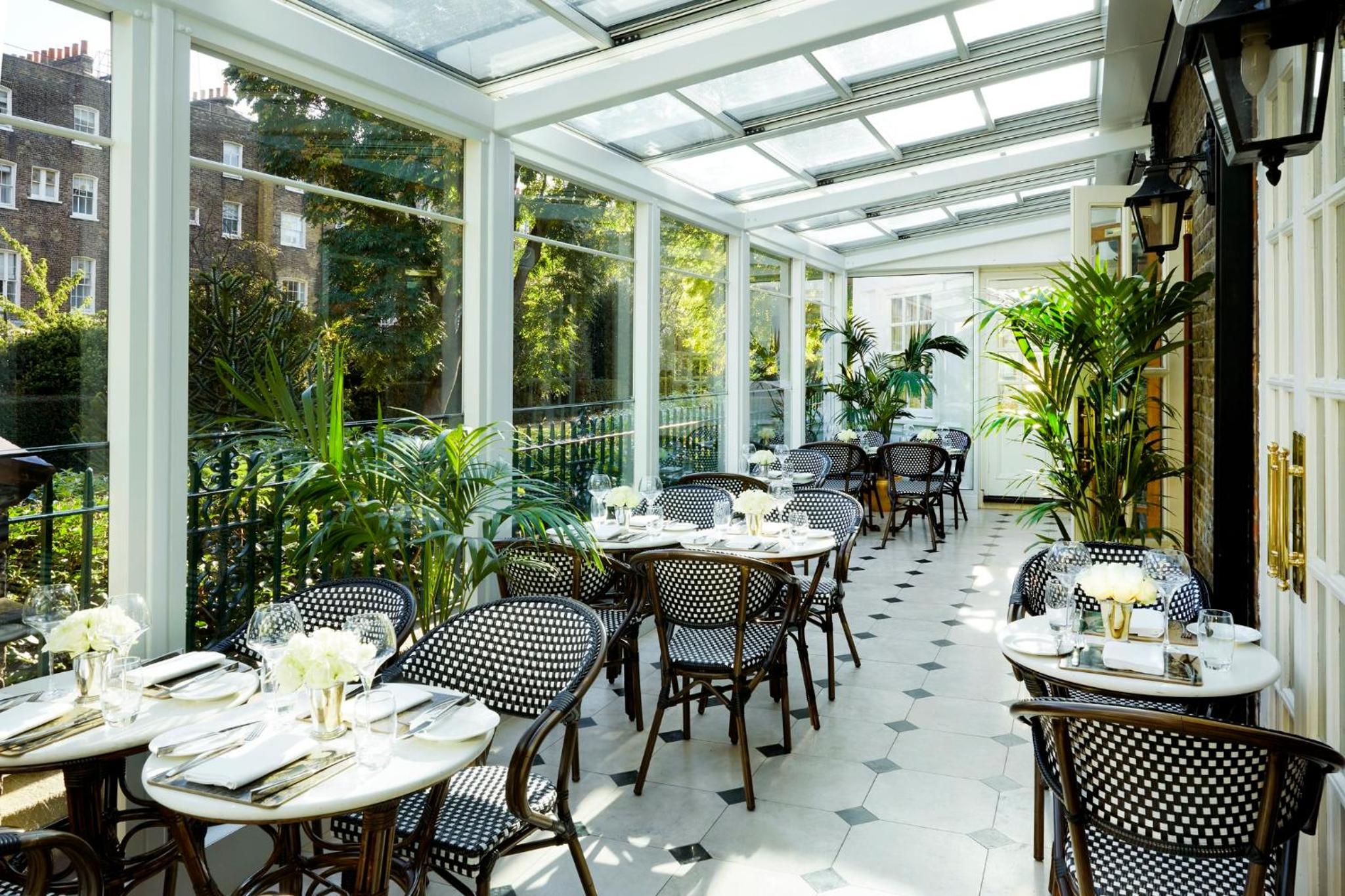 restaurant