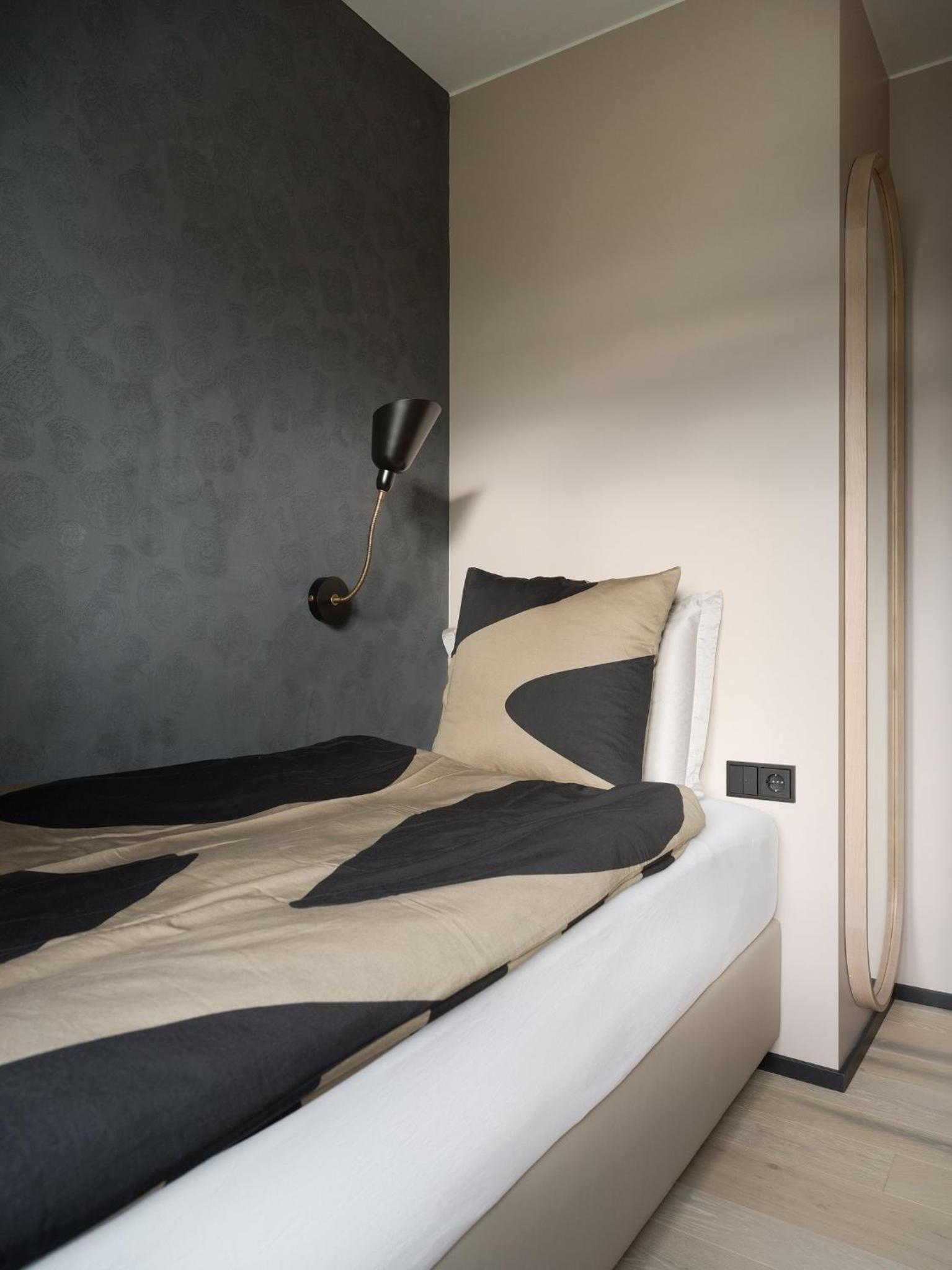Hotel Lotus