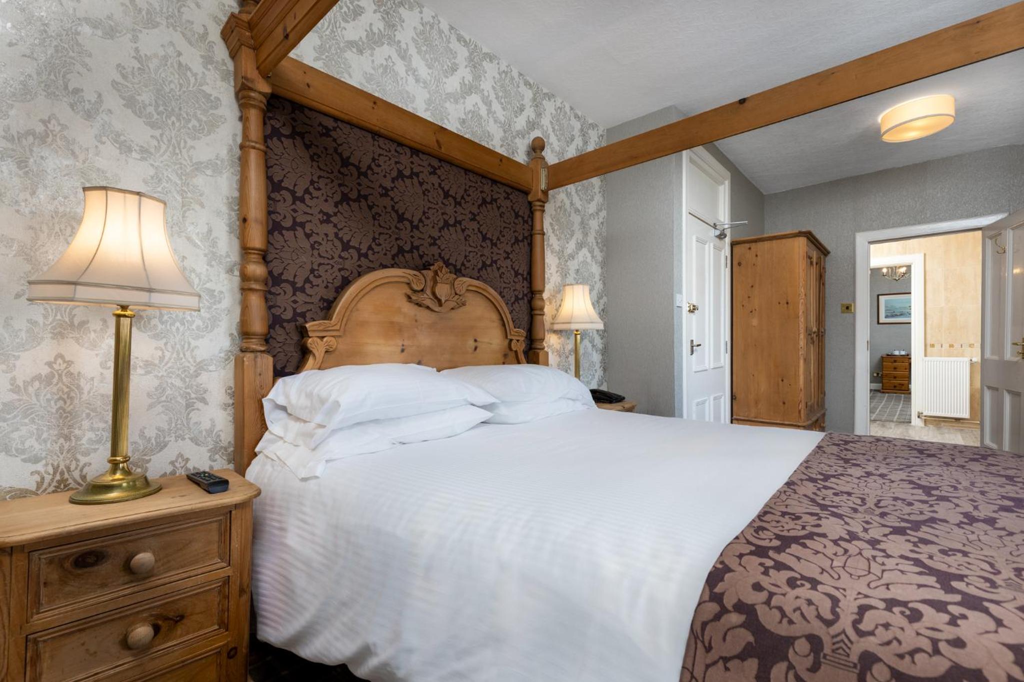 Dornoch Castle Hotel
