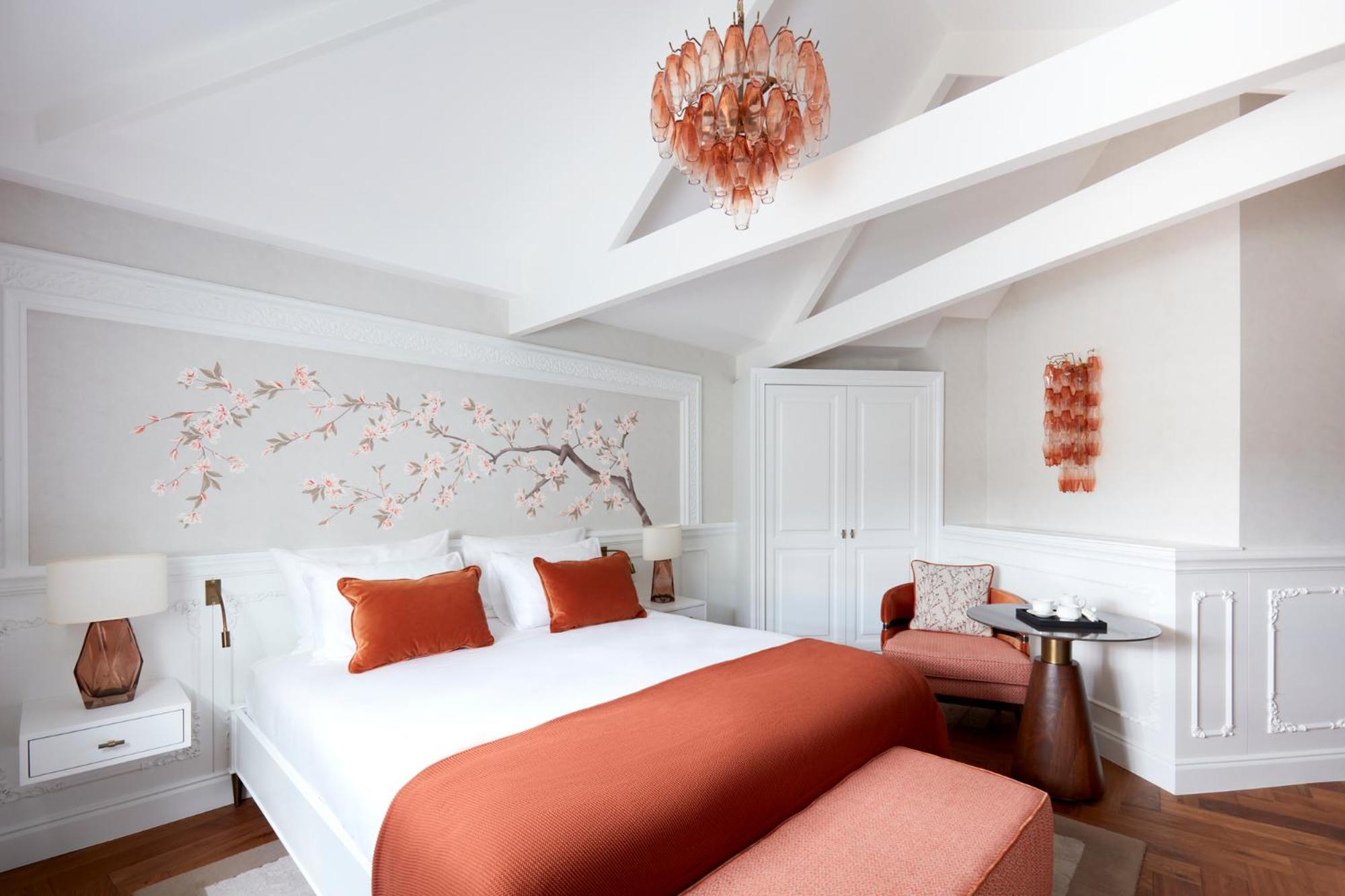 2 Chesham Hotel