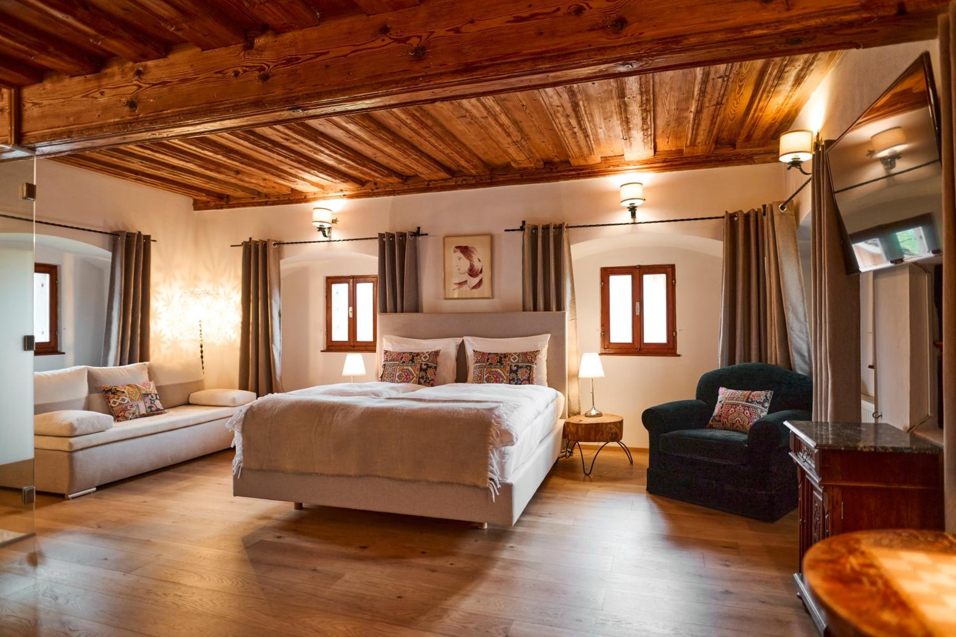 Hotel Pok Garni