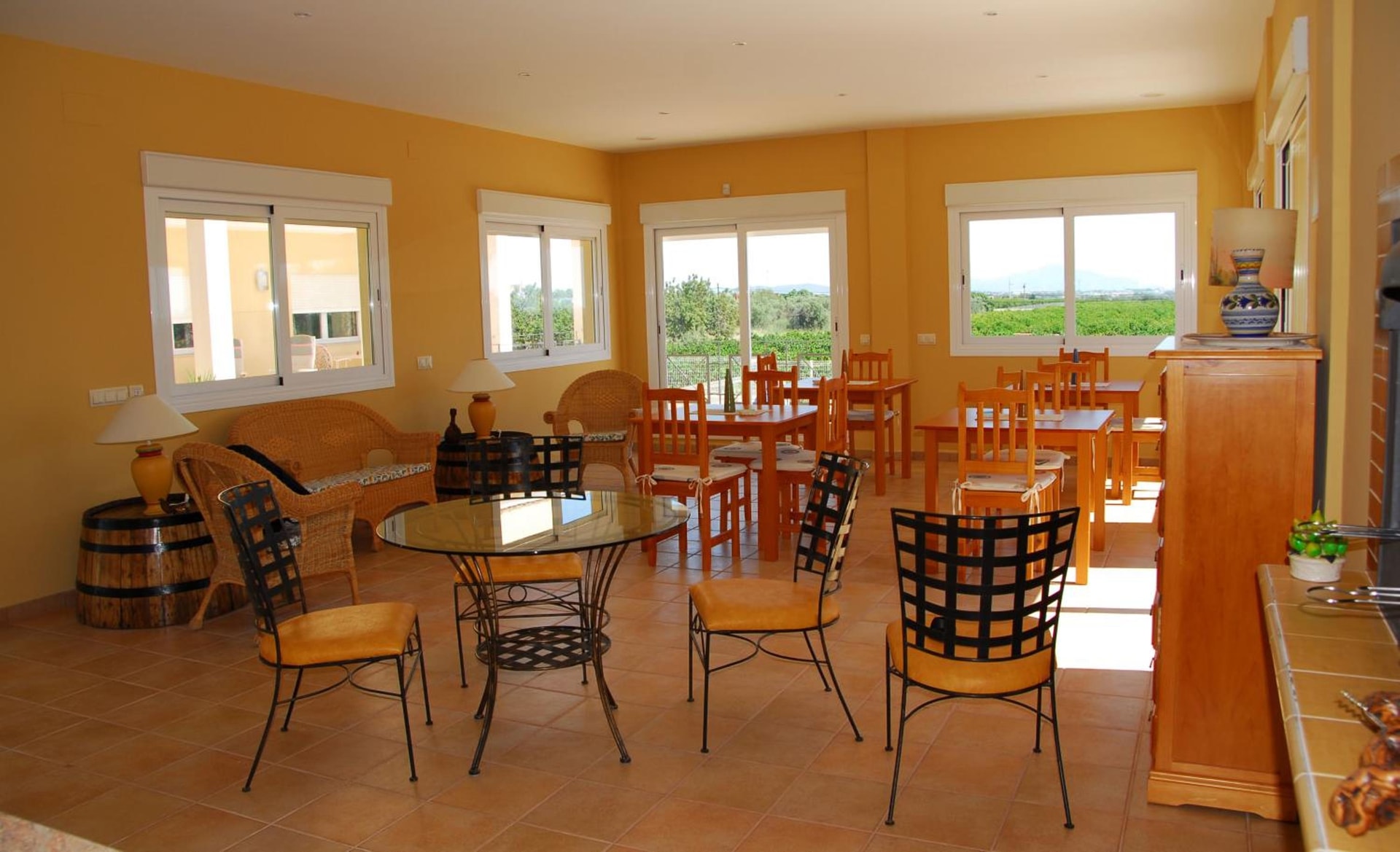 dining