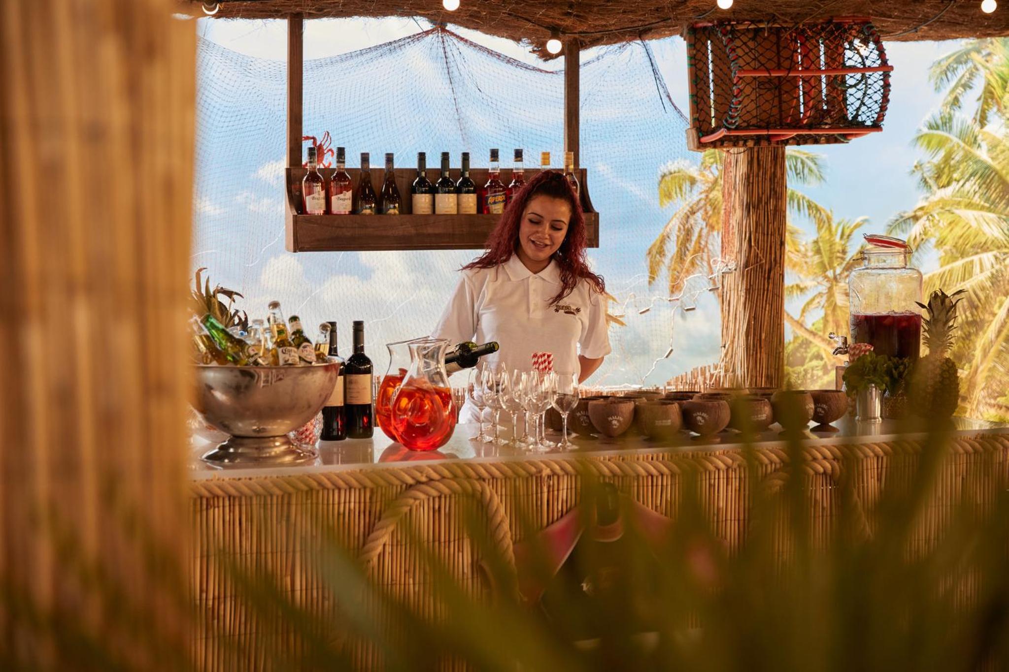 bar