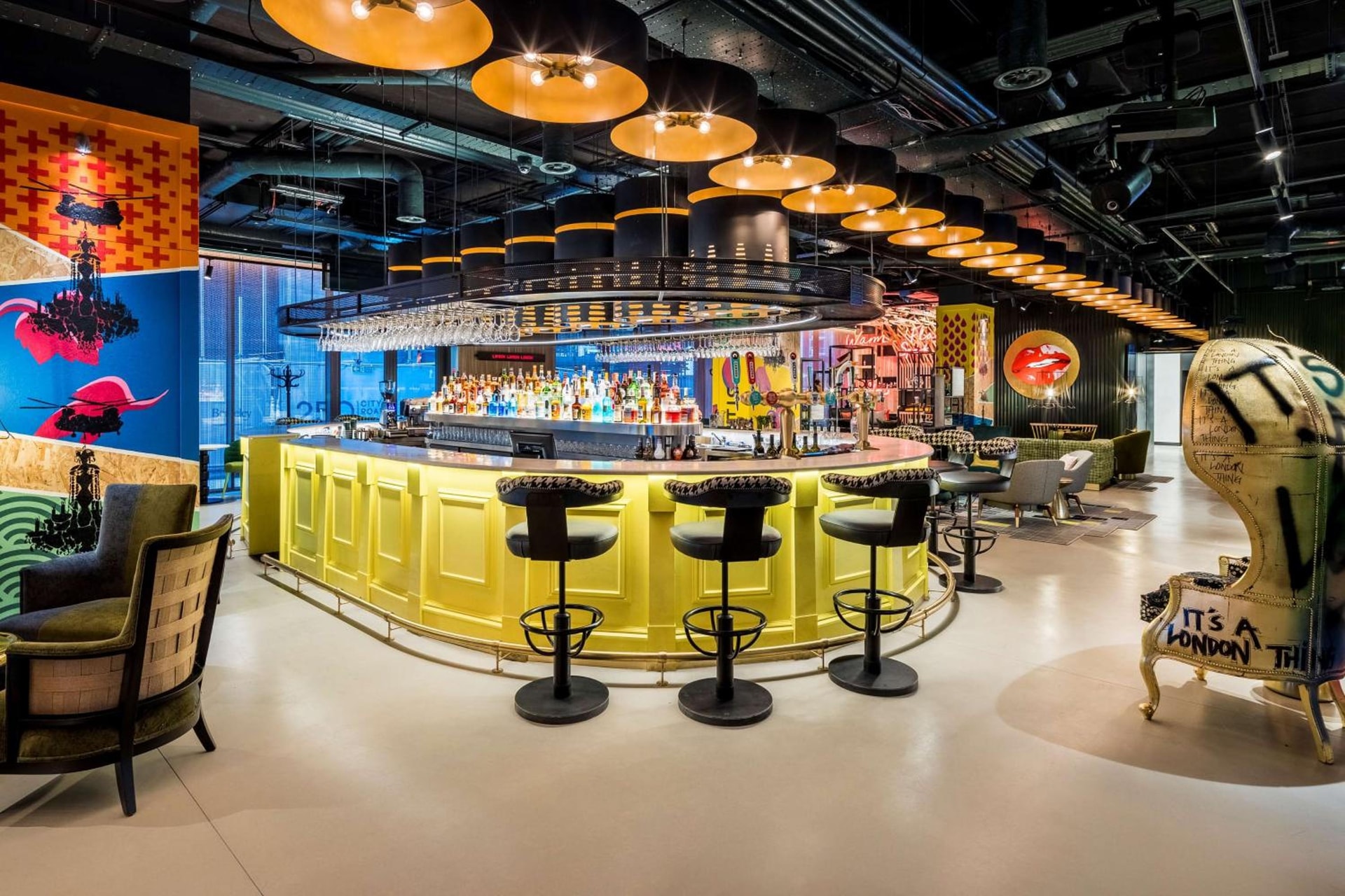 bar