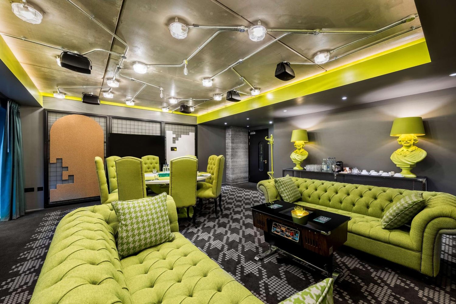 lounge