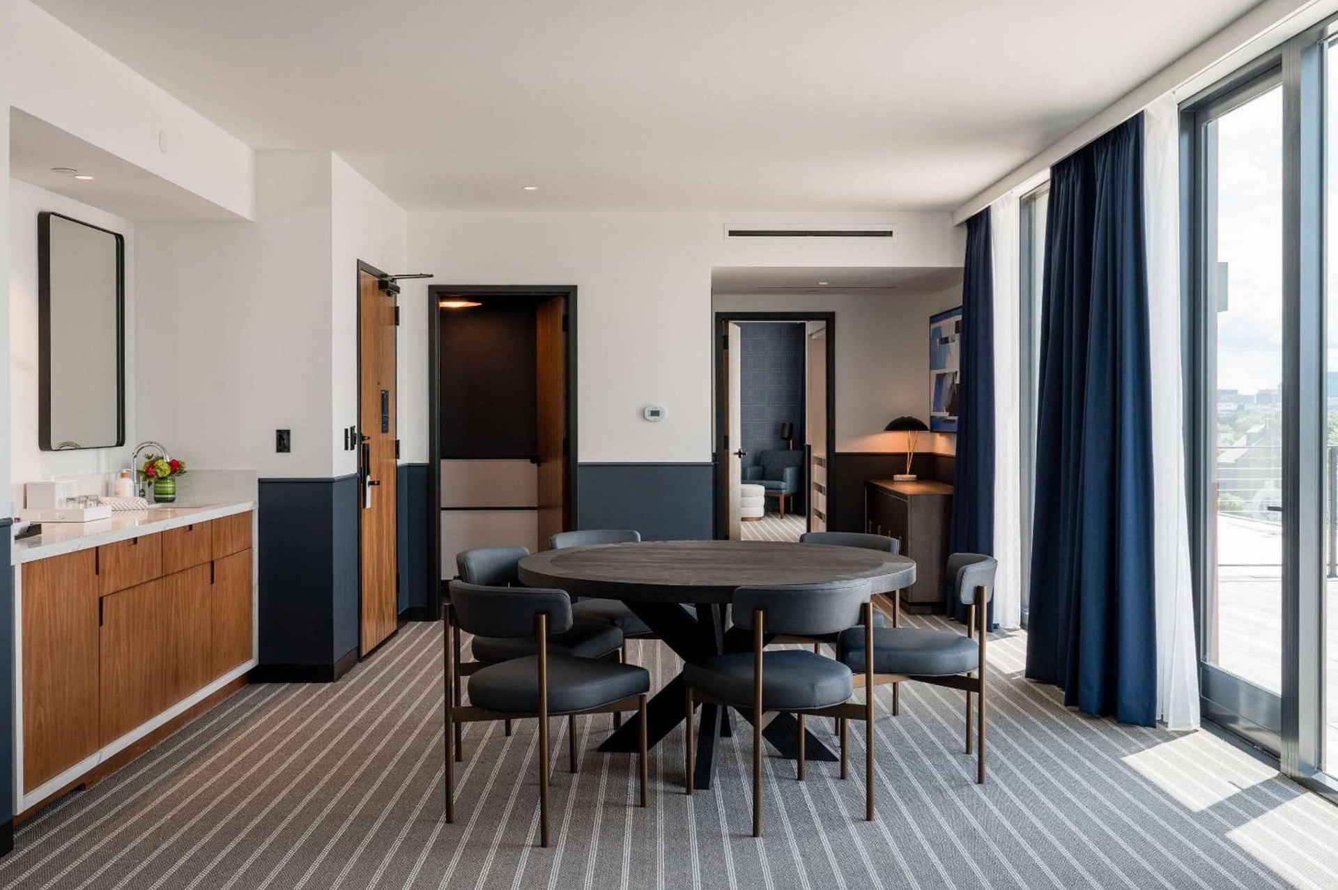Cambria Hotel Boston Somerville
